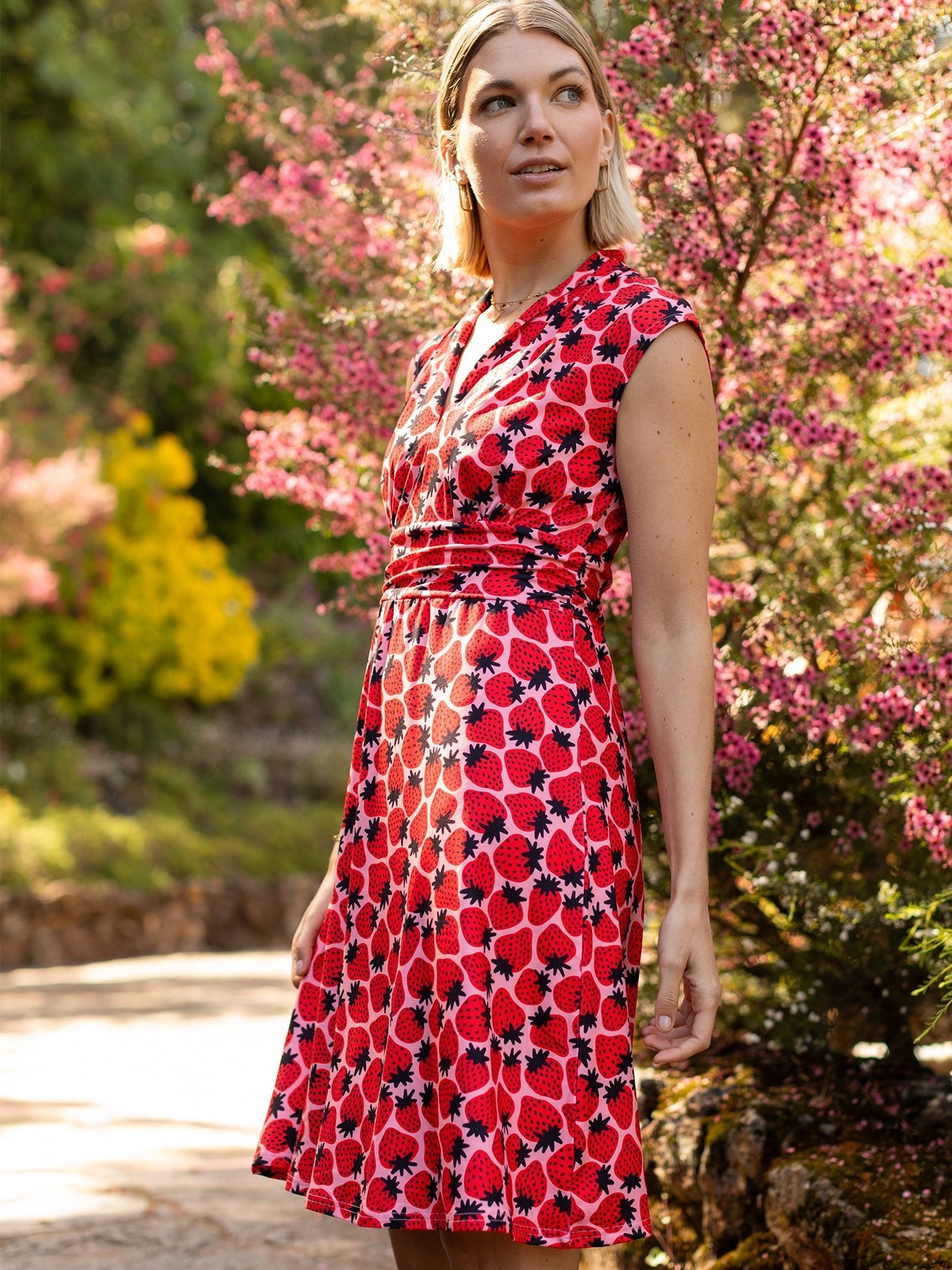 BETSY dress Strawberries Pink - Lesley Evers - Best Seller - betsy - Dress