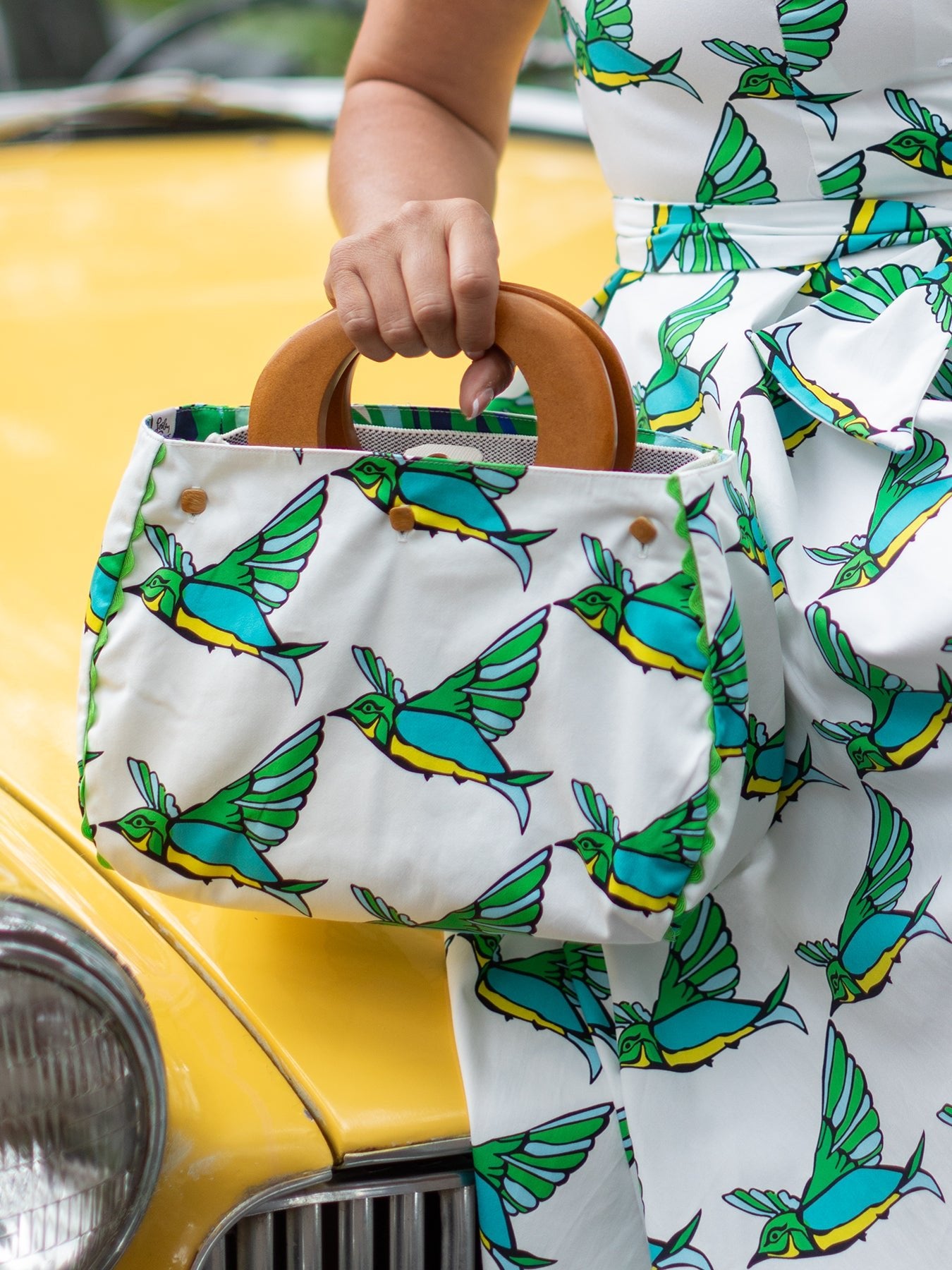 BONNIE cover Geo Birds & Seagrass Green - Lesley Evers - Accessories - Bonnie cover - Giftable