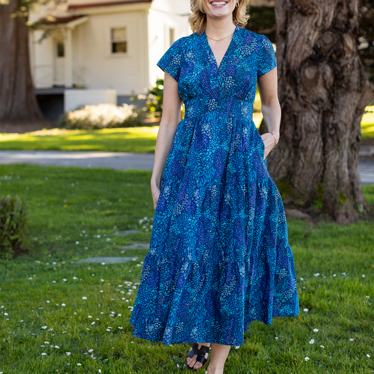 CHELSEA dress May Flowers Blue – Lesley Evers