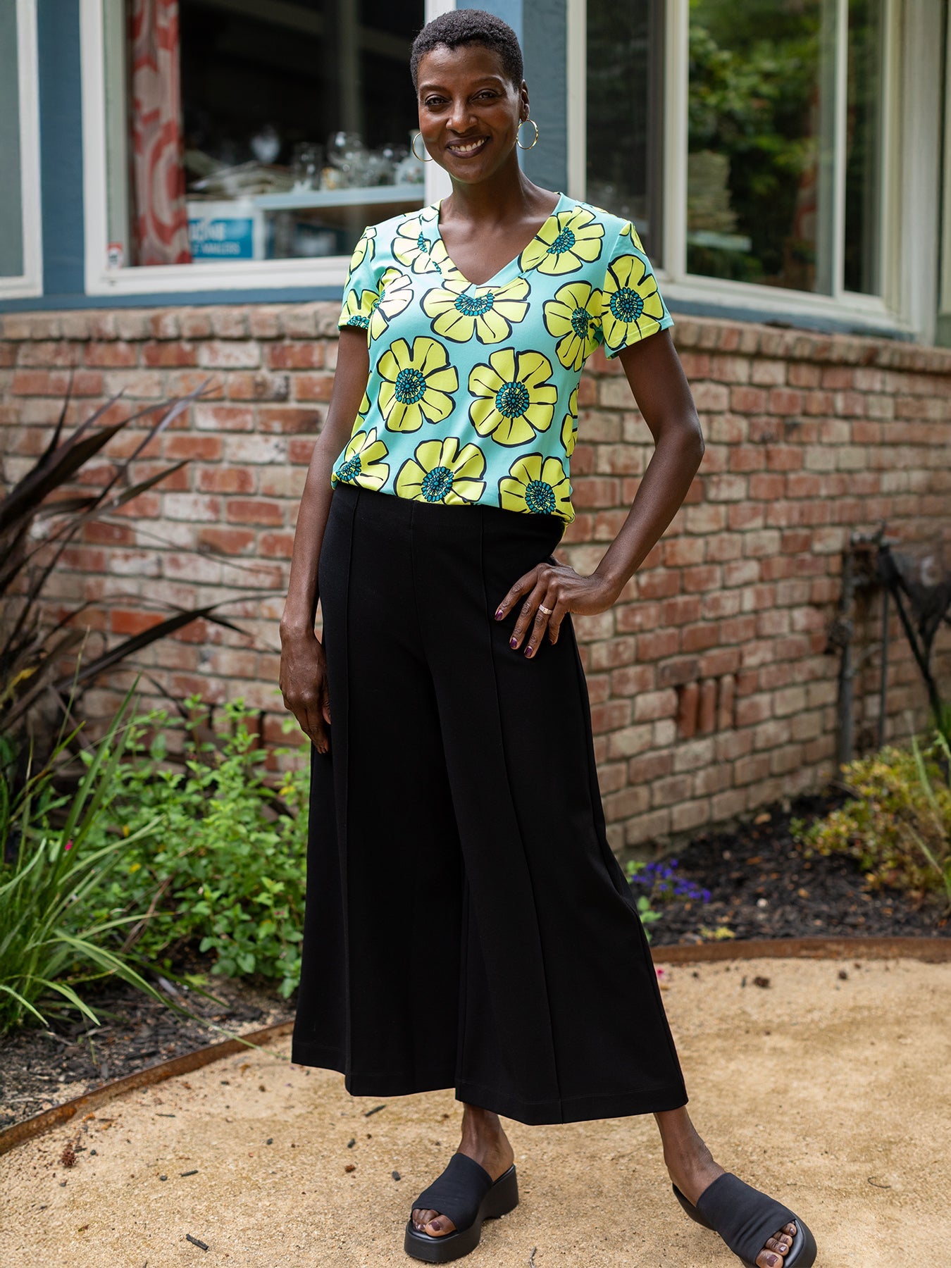 CINDI tee Blooms Yellow - Lesley Evers - Best Seller - cindi - dandelion