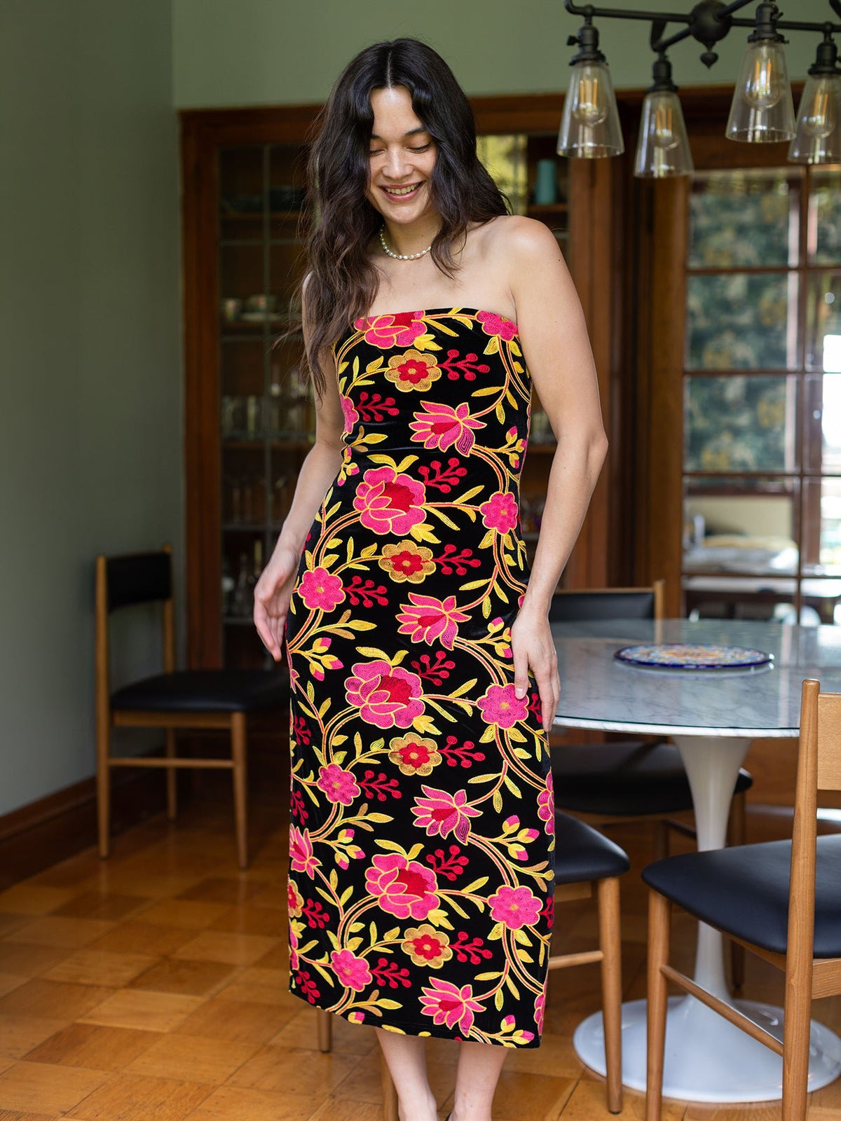 DANIKA dress Embroidered Velvet Pink - Lesley Evers-Black-Dress-Shop