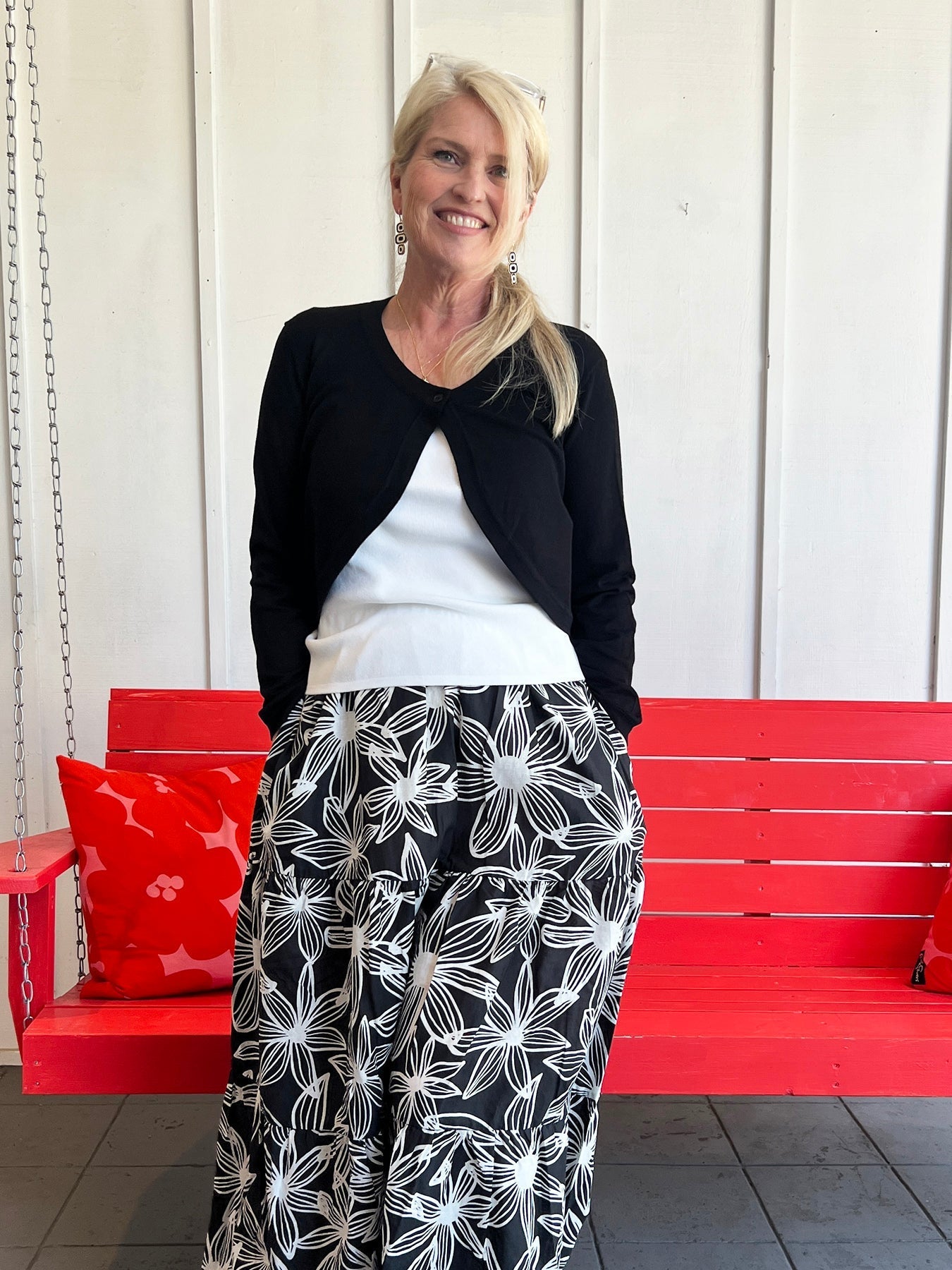 FINLEY shrug Black - Lesley Evers - Jacket - Shop - Shop/All Products