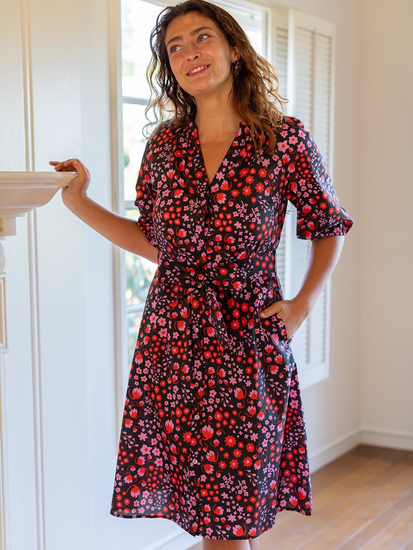 HARRIET dress Blossom Breeze Red - Lesley Evers - blossom breeze red - navy and white - scoops