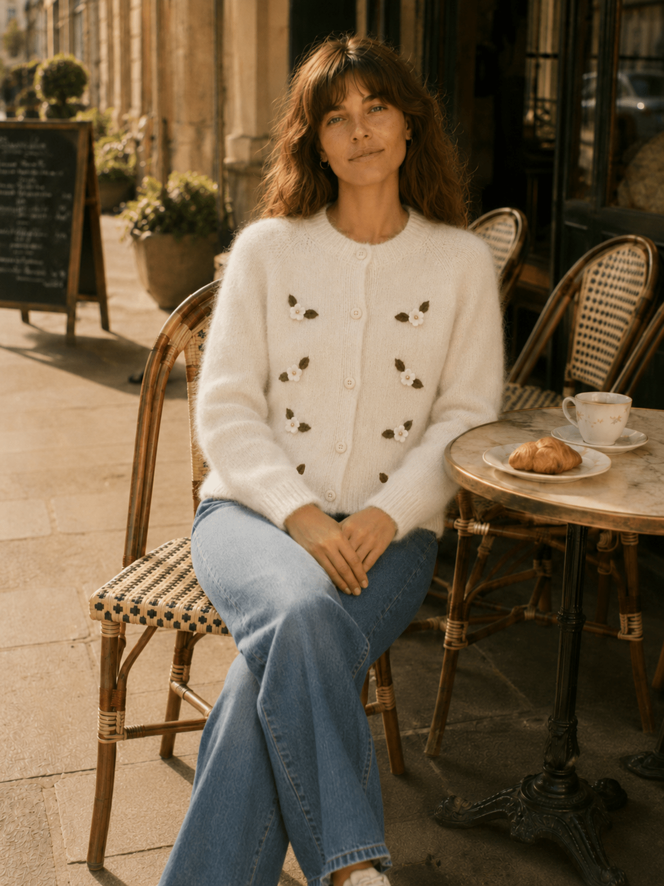 HAZEL cardigan Ivory - Lesley Evers-cardigan-dinner with friends-emma