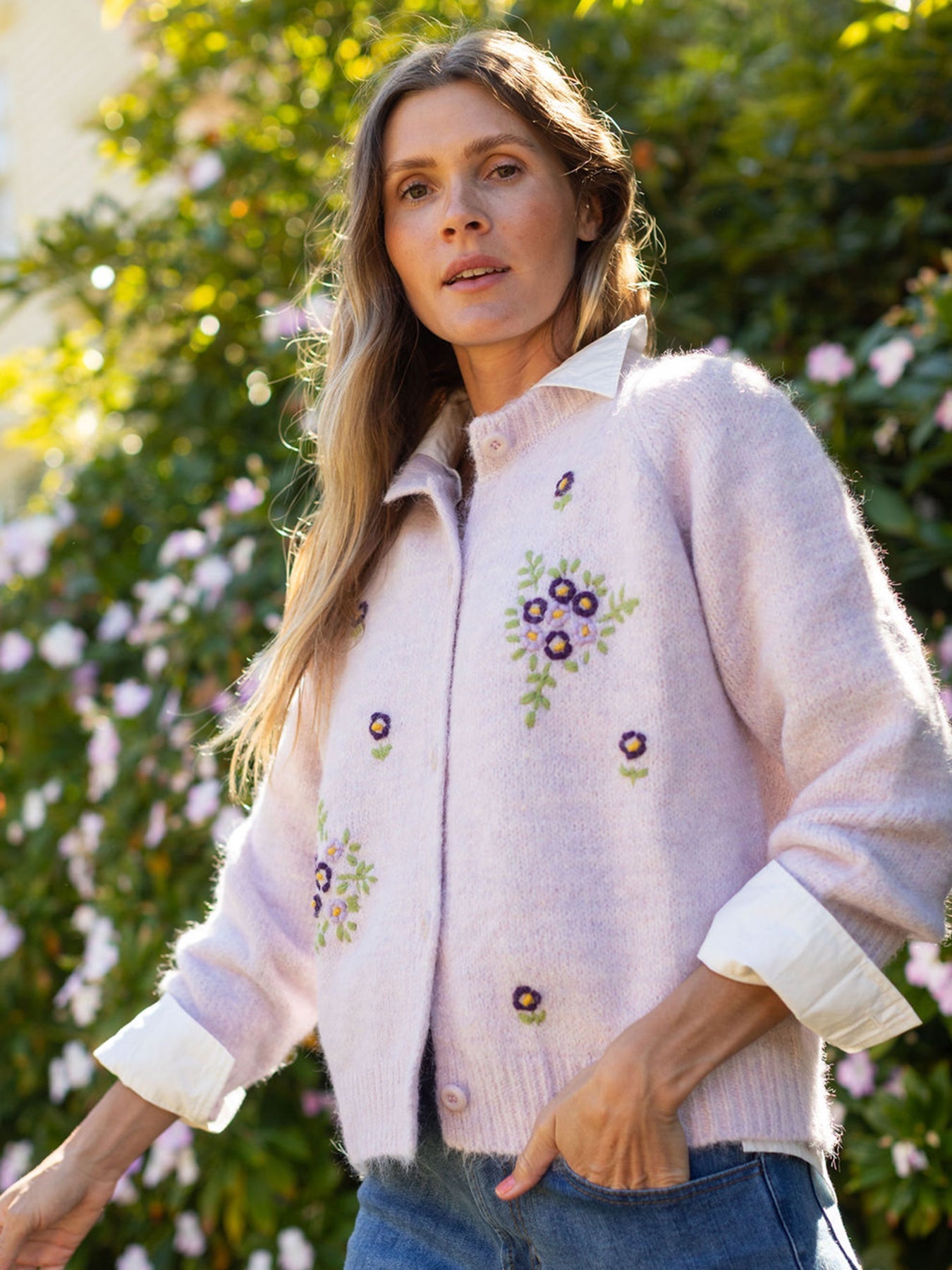 HAZEL cardigan Lavender - Lesley Evers-cardigan-dinner with friends-emma
