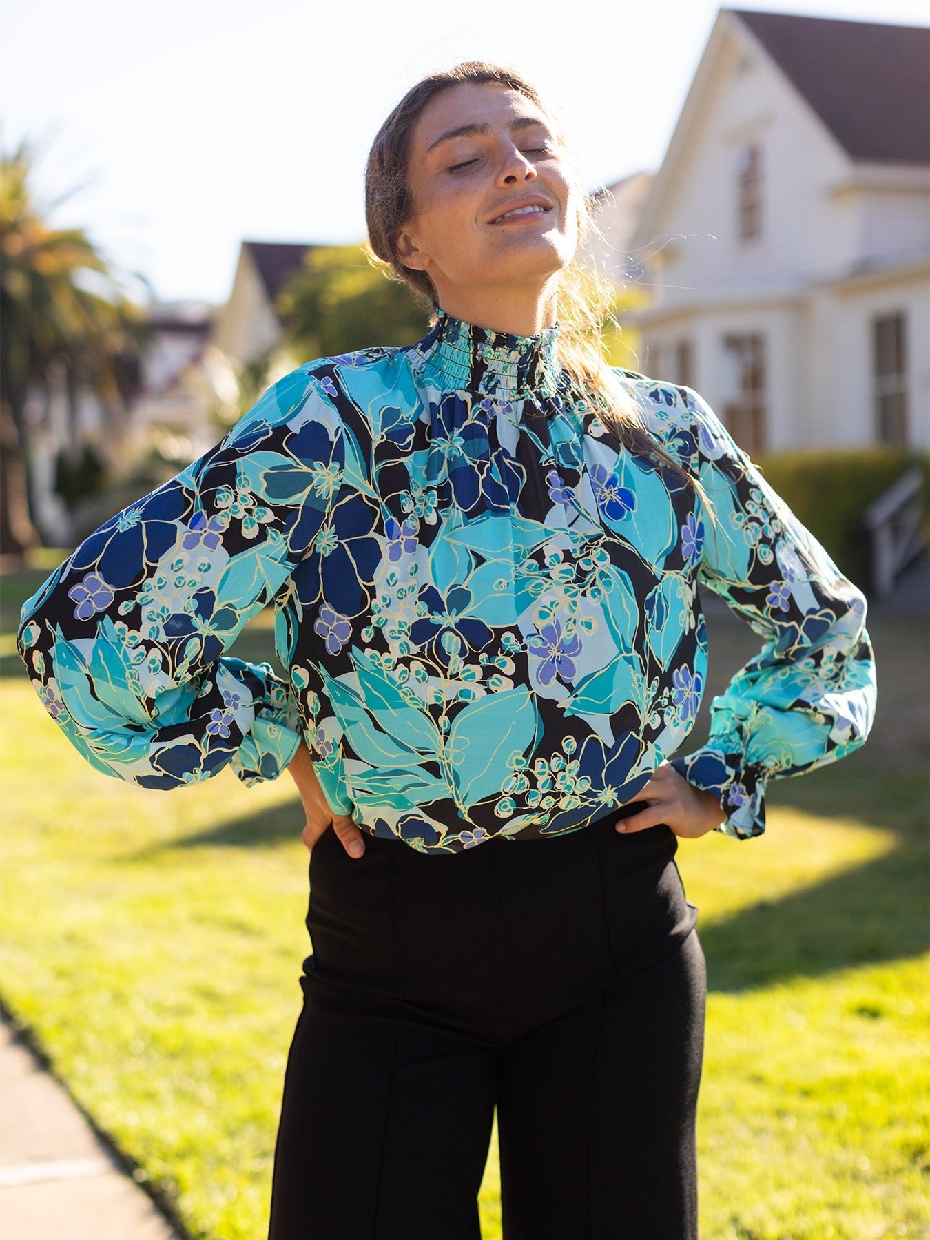 INGRID blouse Plum Blossom Blue - Lesley Evers - Shop - Shop/All Products - Shop/Separates