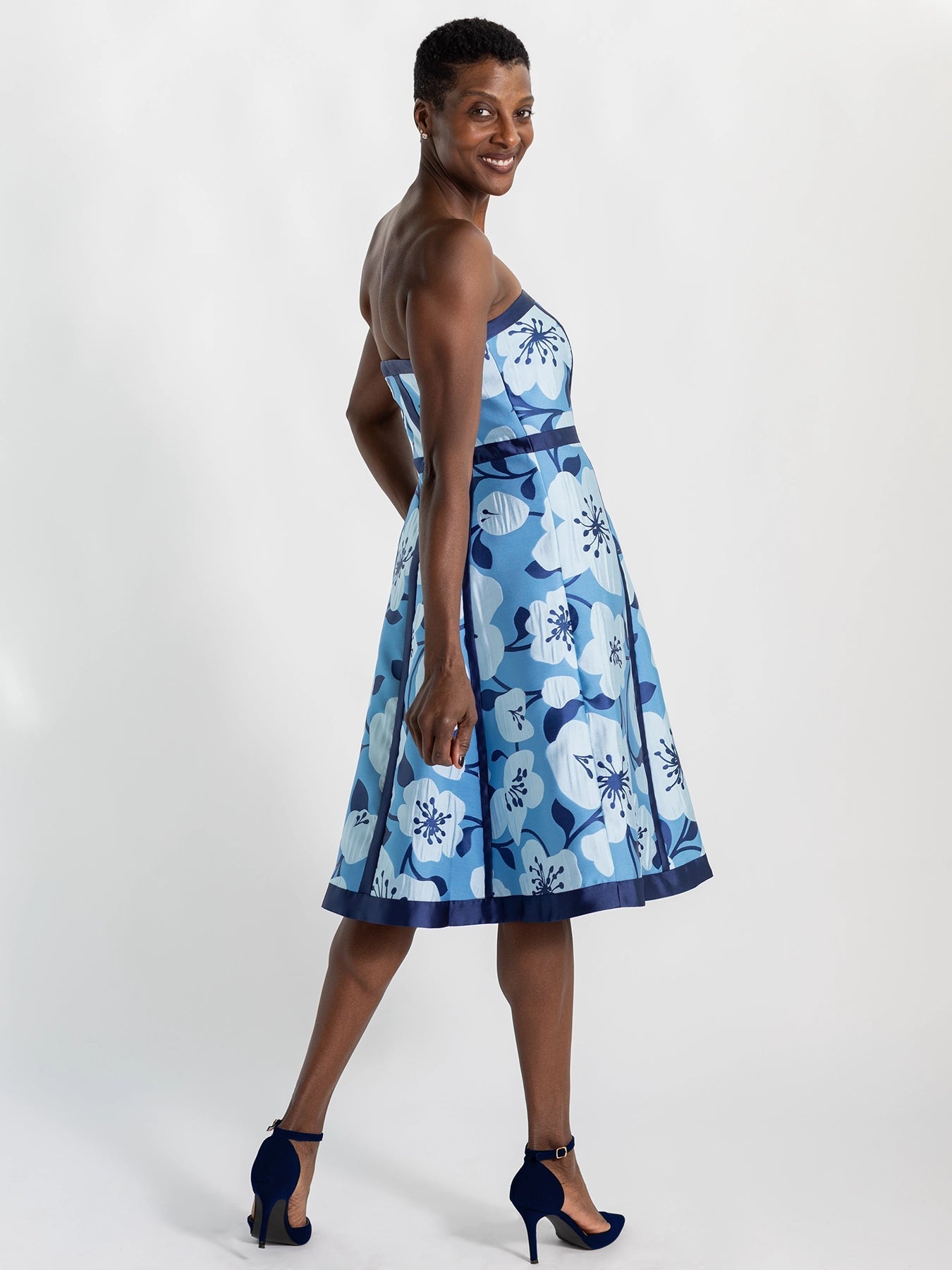LILA dress Garden Wall Blue - Lesley Evers - Dress - Shop - Shop/All Products