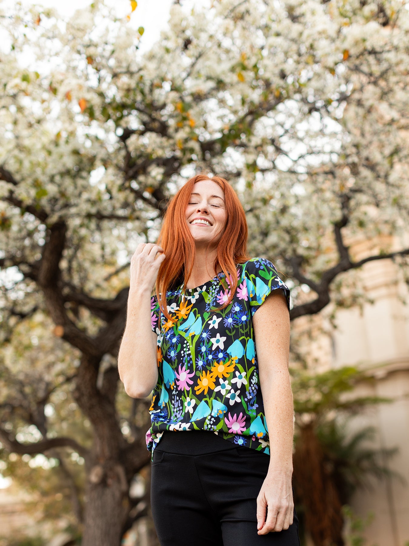 MAISIE cotton tee Wildflowers Blue - Lesley Evers - Best Seller - Shop - Shop/All Products