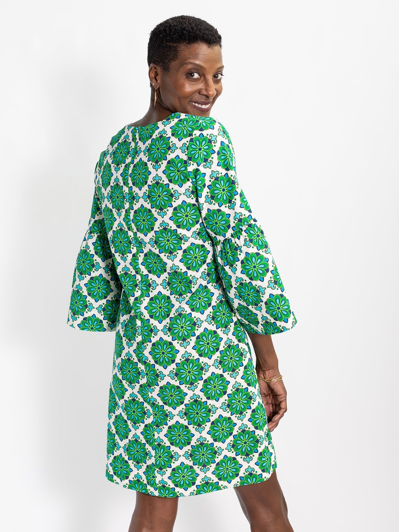 VERA dress Talavera Green - Lesley Evers - Dress - Shop - Shop/All Products