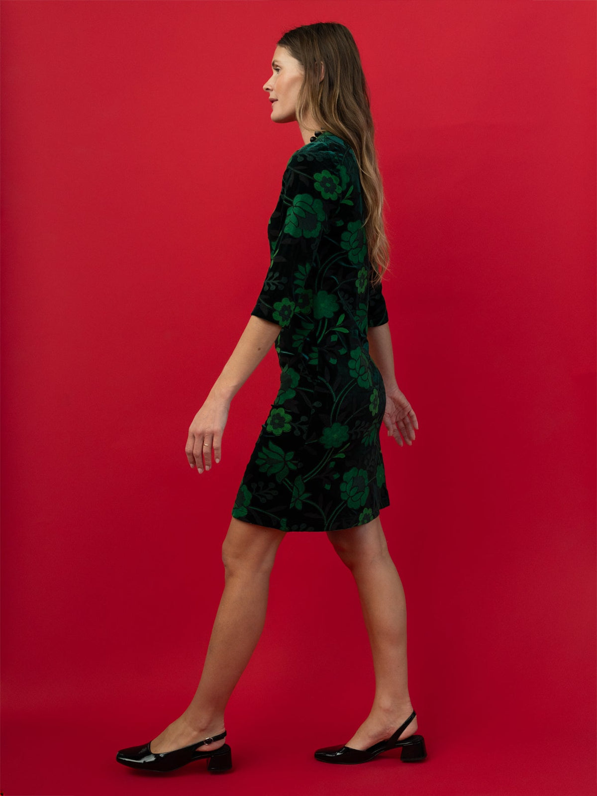 VERONICA dress Embroidered Velvet Green - Lesley Evers-Black-Dress-Shop