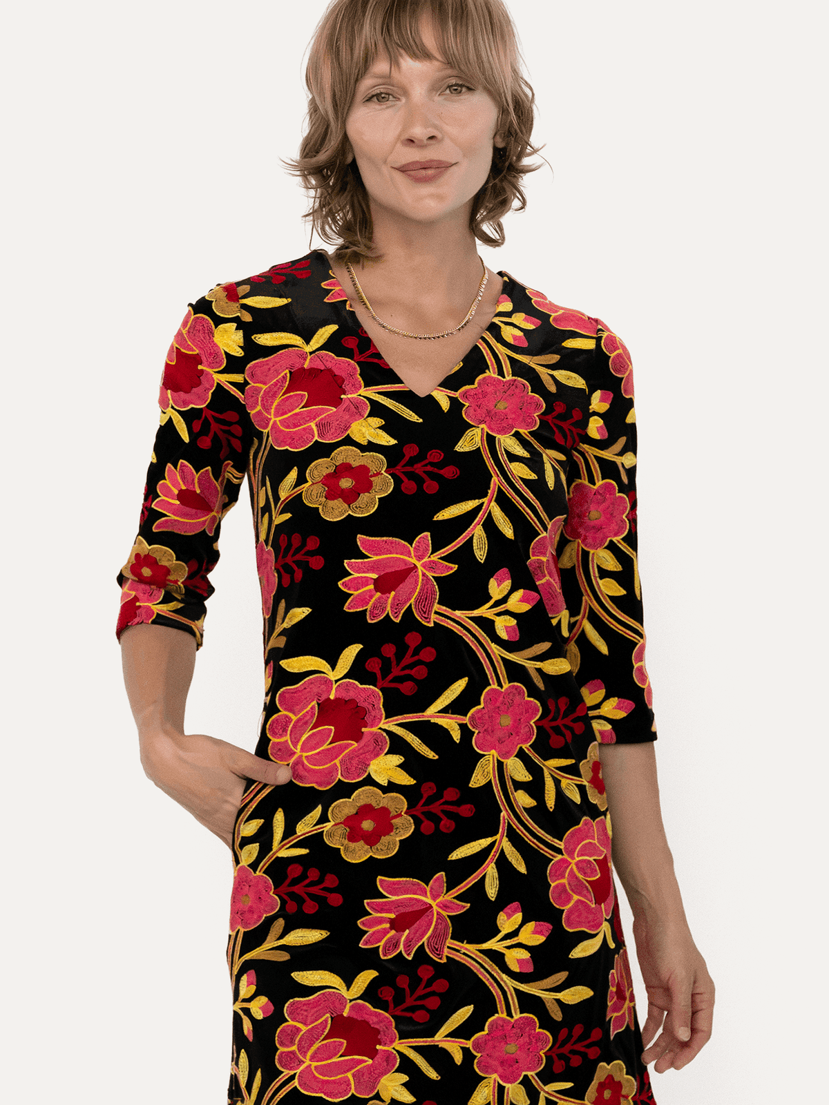 VERONICA dress Embroidered Velvet Pink - Lesley Evers-Black-Dress-Shop