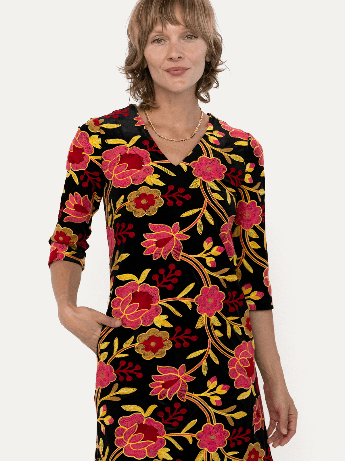 VERONICA dress Embroidered Velvet Pink - Lesley Evers-Black-Dress-Shop