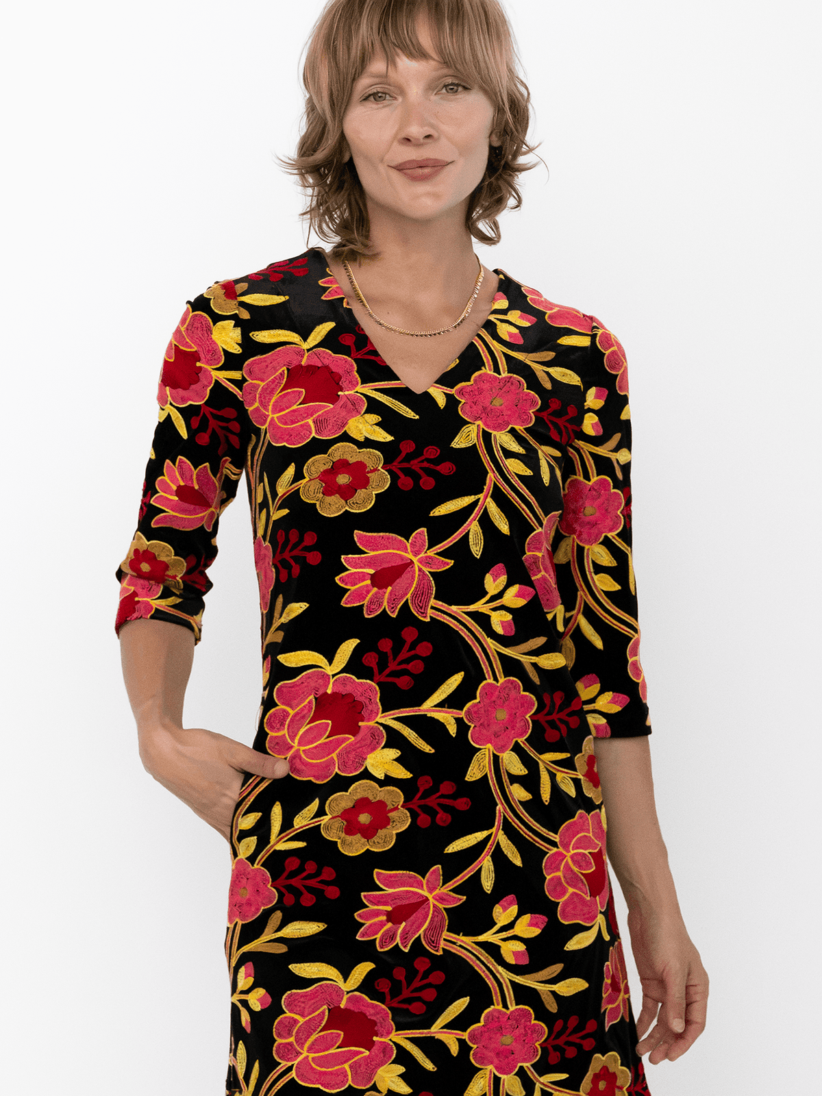 VERONICA dress Embroidered Velvet Pink - Lesley Evers-Black-Dress-Shop