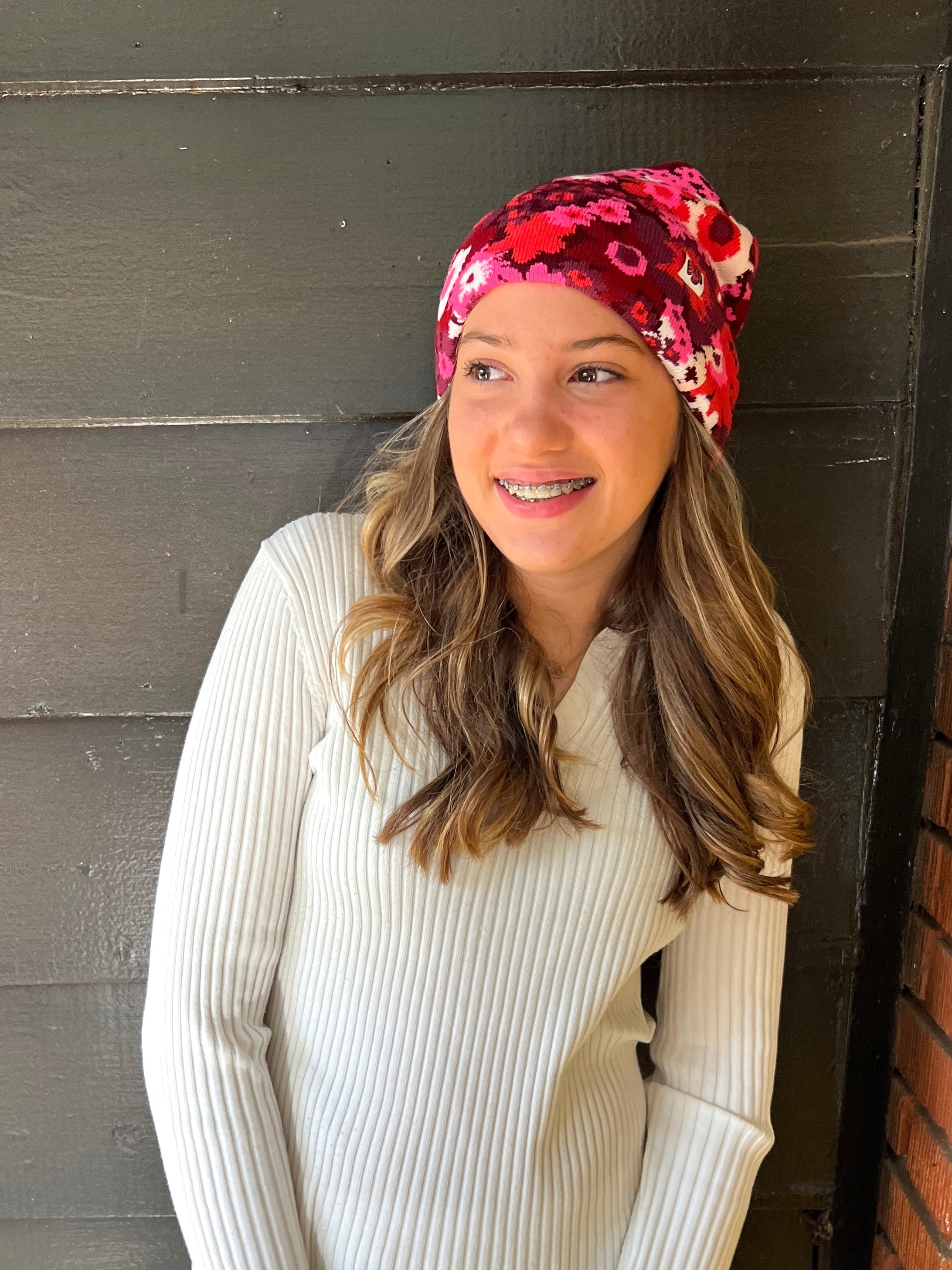 BEANIE Flower Power Burgundy - Lesley Evers-23-HG100-W3-Best Seller-Bird Collection