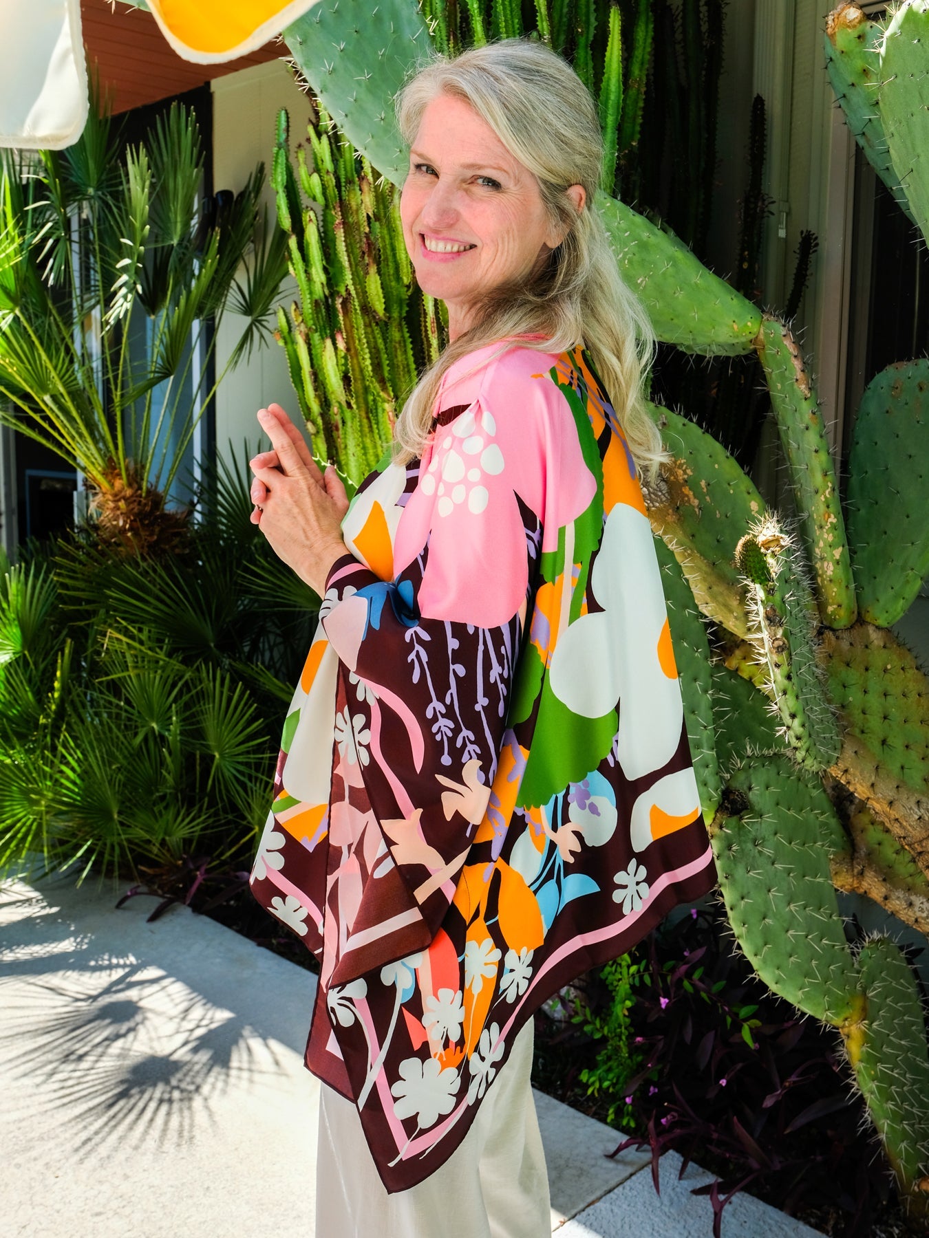 CELESTE silk top Meadow Flower Brown - Lesley Evers-celeste-floral-meadow flower