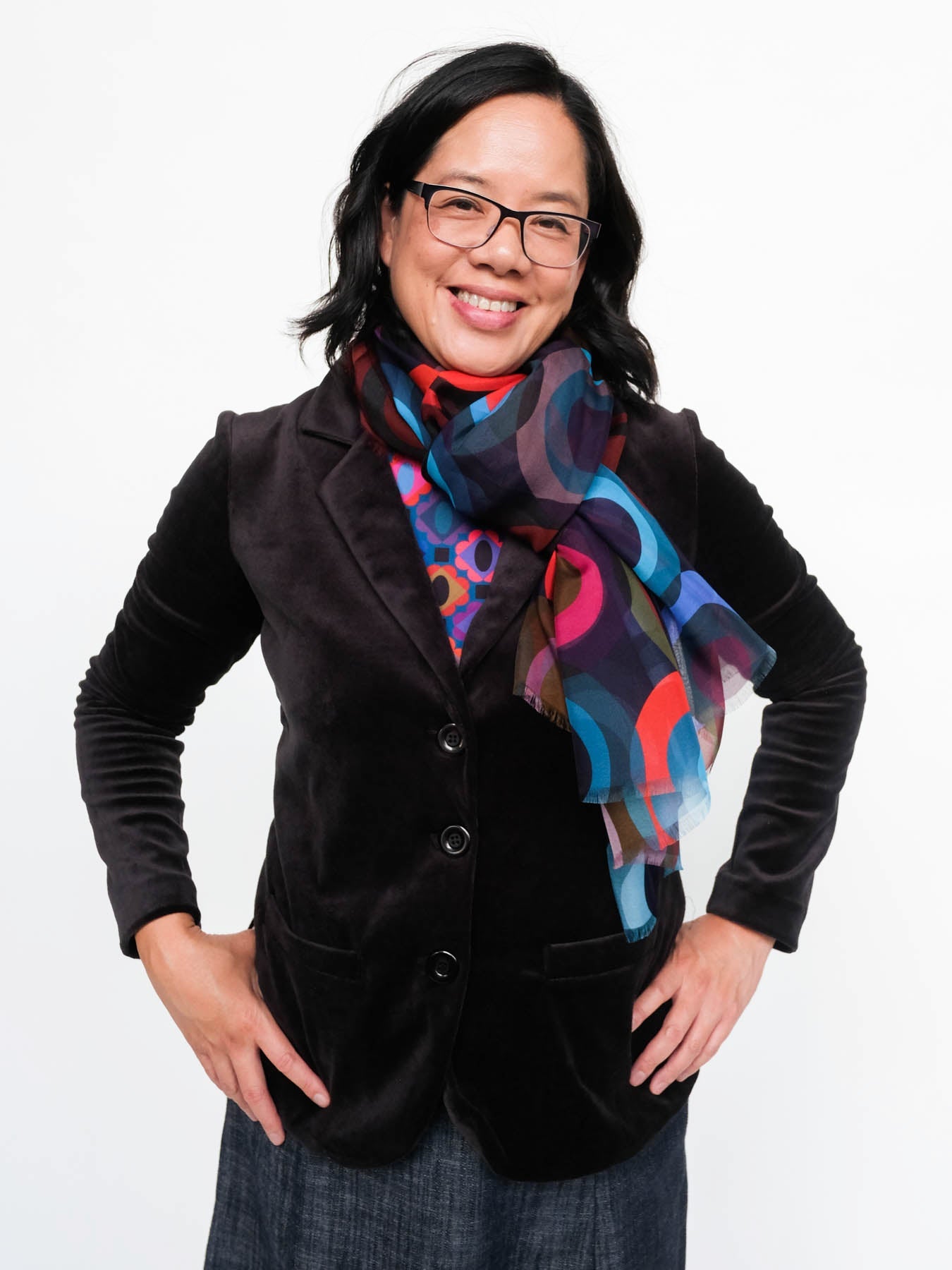 ESME silk scarf Circles Dark - Lesley Evers-silk--