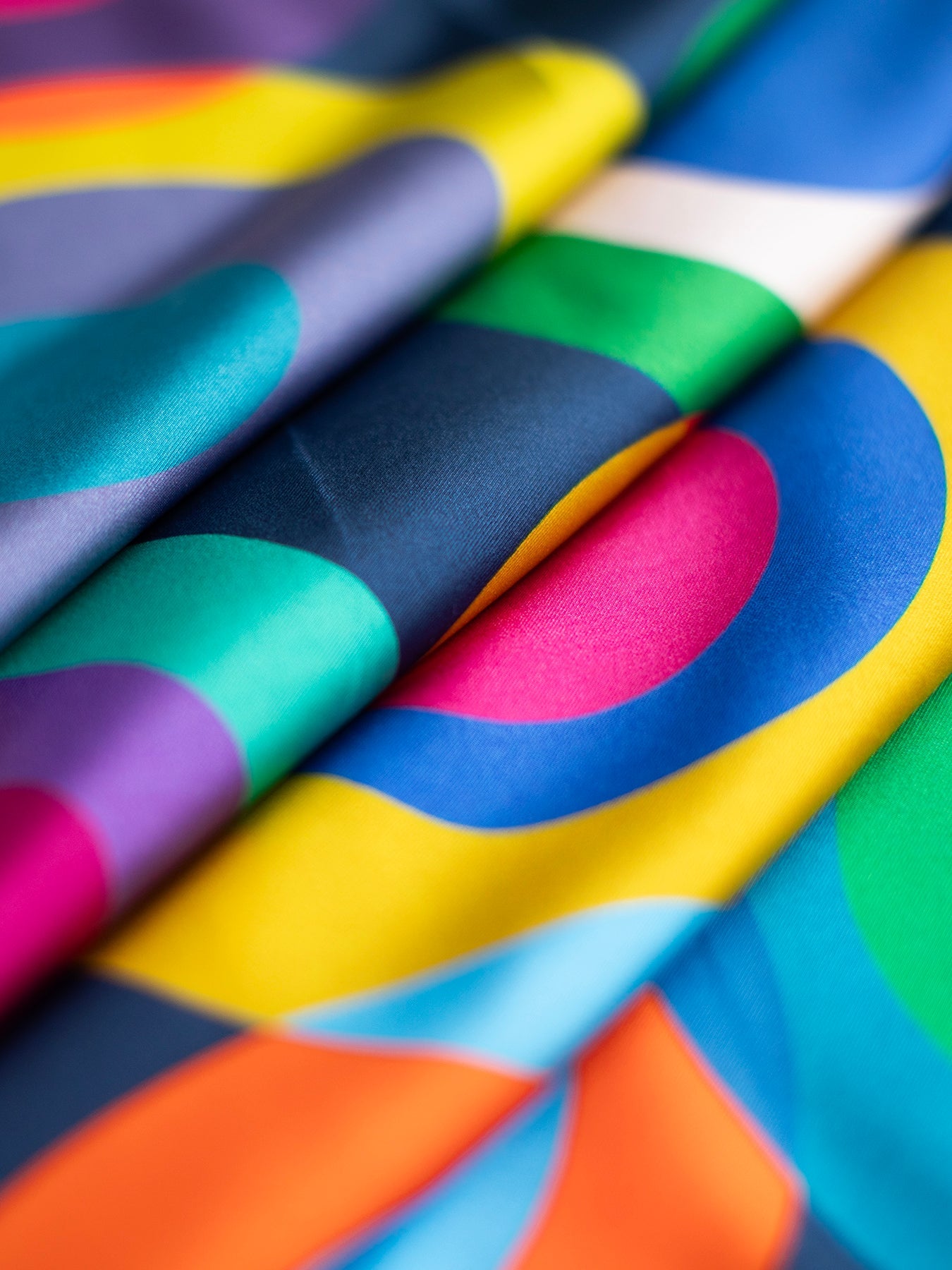 LILLIAN silk twill scarf Circles Navy - Lesley Evers-Accessories-BF200-esmeralda