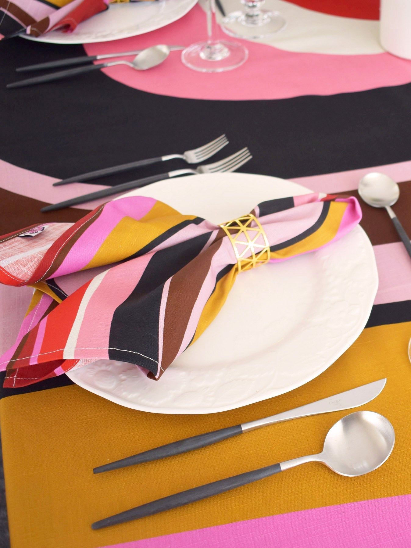 NAPKINS SET of 4 Burgundy Wave - Lesley Evers-23-HG300-W1-burgundy-burgundy wave