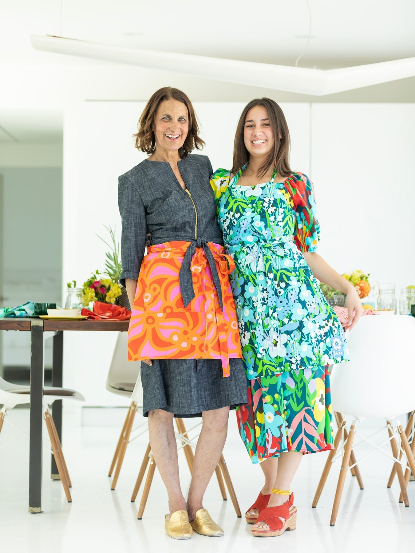 RENNIE apron Garden Oasis Blue - Lesley Evers-apron-aprons-Giftable