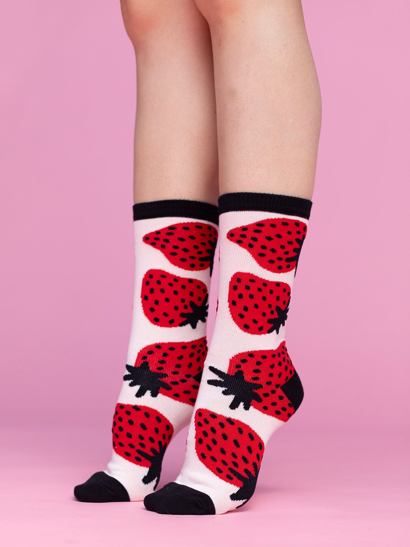 SOCKS Strawberries Black - Lesley Evers-colorful socks-crew socks-fun socks