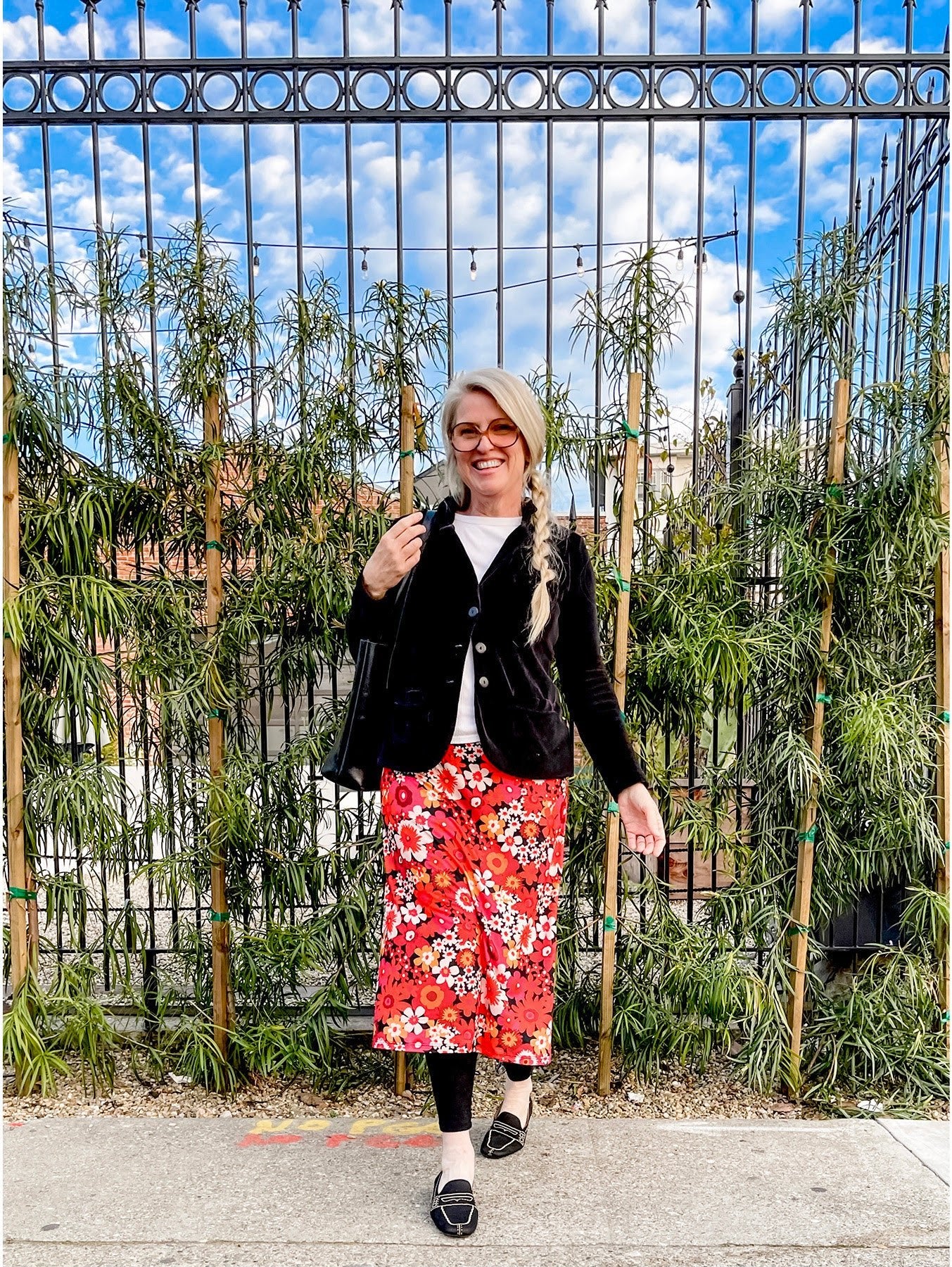 Hello Friends - Lesley Evers