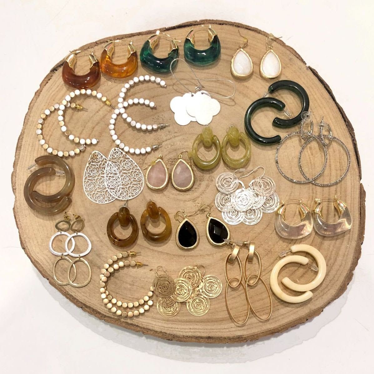 Hoops, Loops and Baubles - Lesley Evers