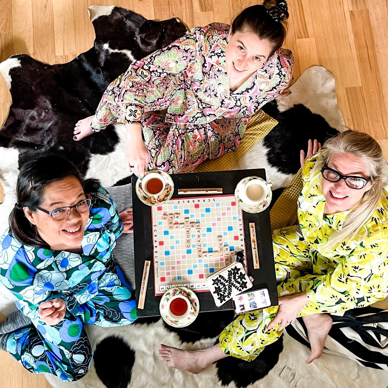 It's A Pajama Party! - Lesley Evers