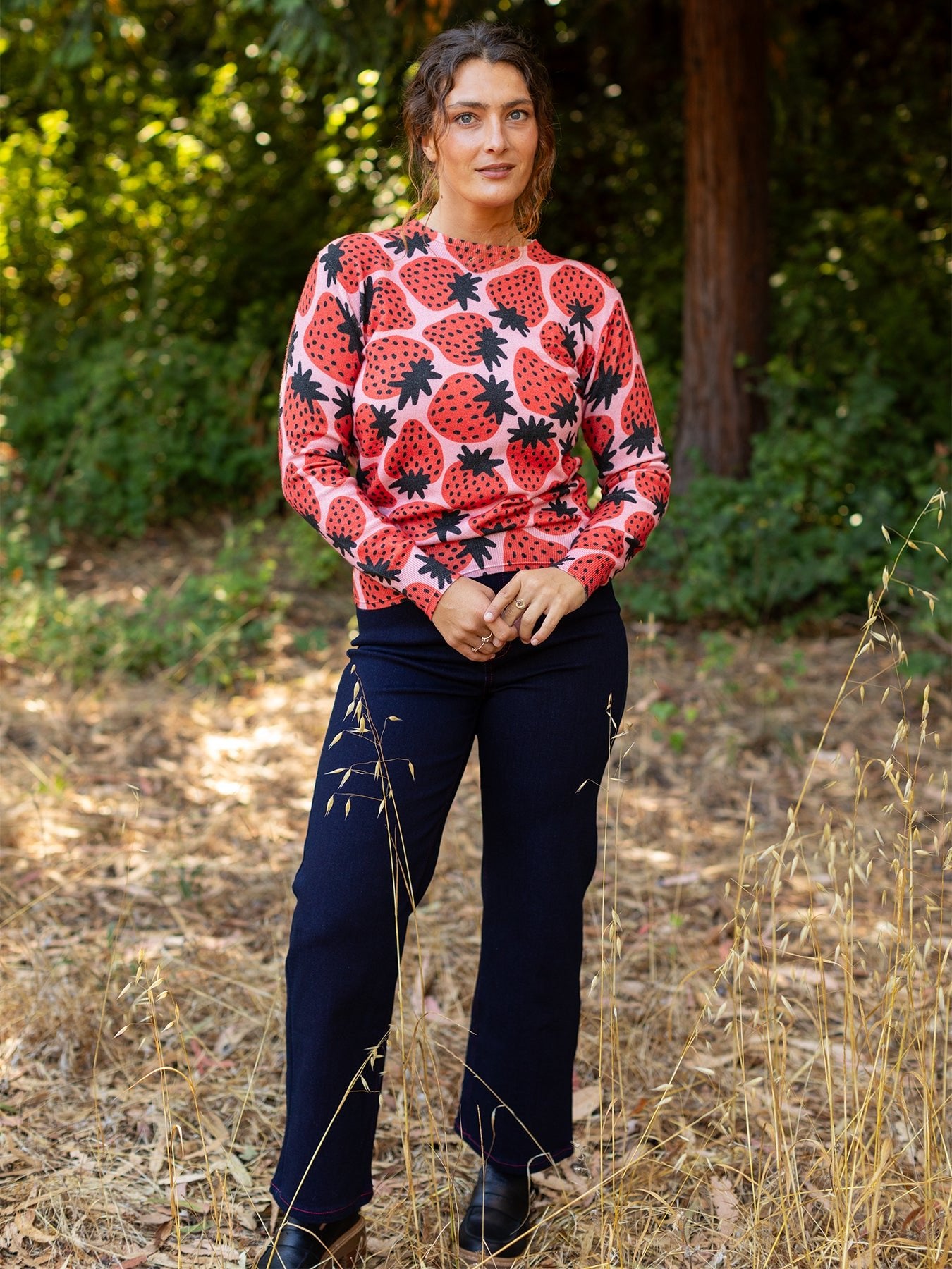 AMELIA sweater Strawberries – Lesley Evers