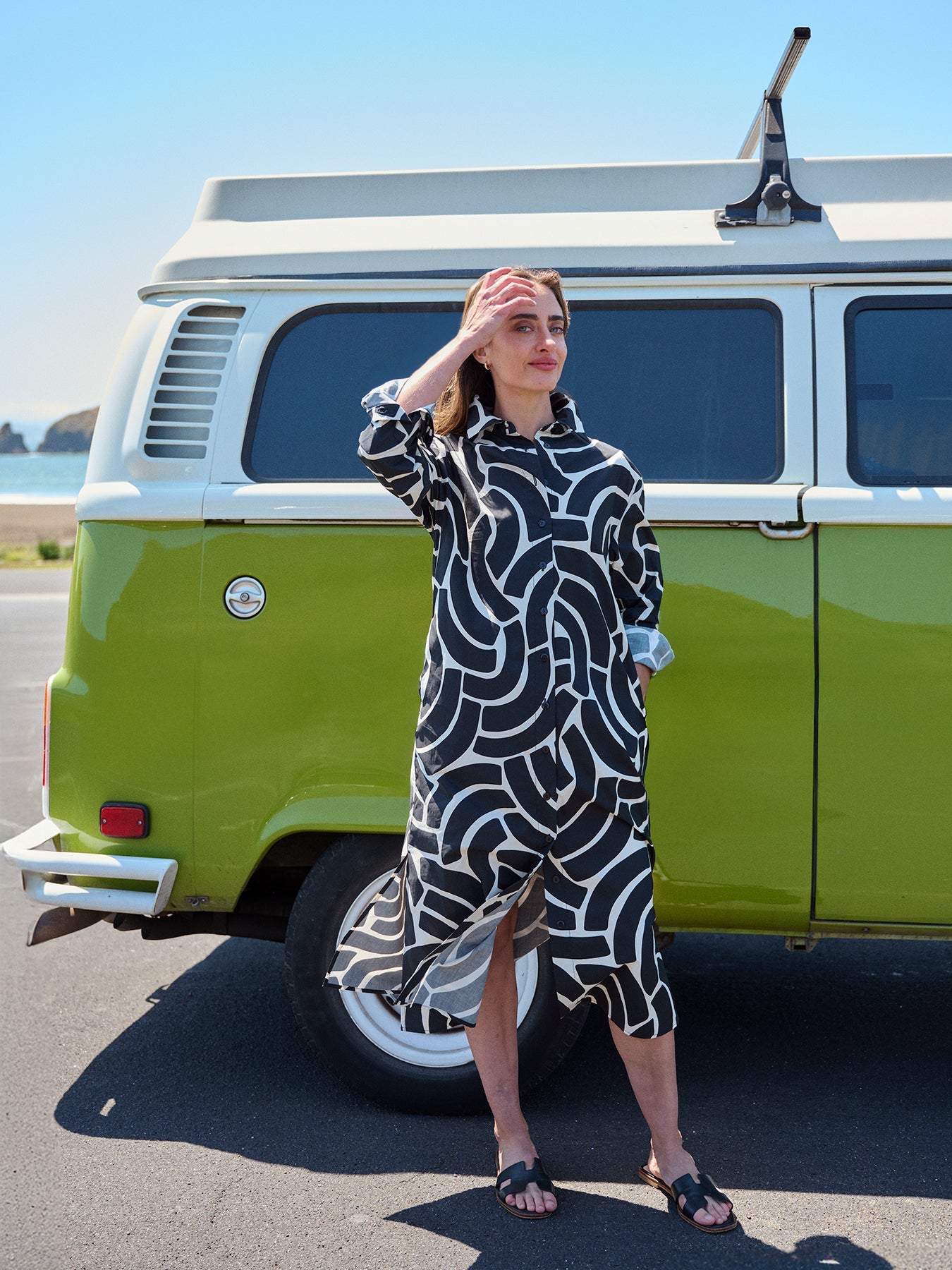 AMY dress Swoops Black - Lesley Evers - Shop - Shop/All Products - Shop/Dresses