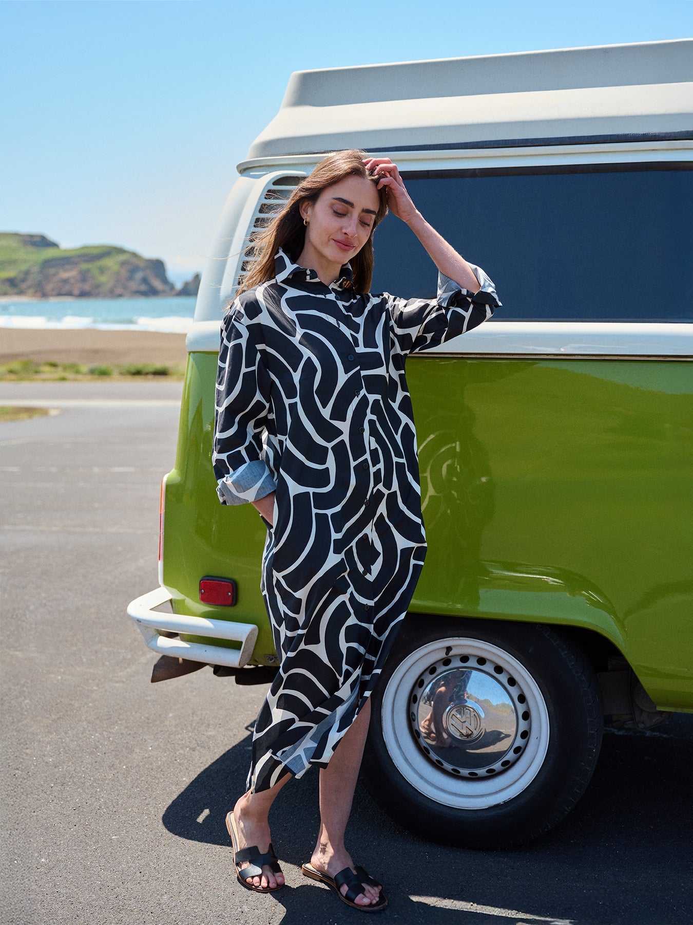 AMY dress Swoops Black - Lesley Evers - Shop - Shop/All Products - Shop/Dresses