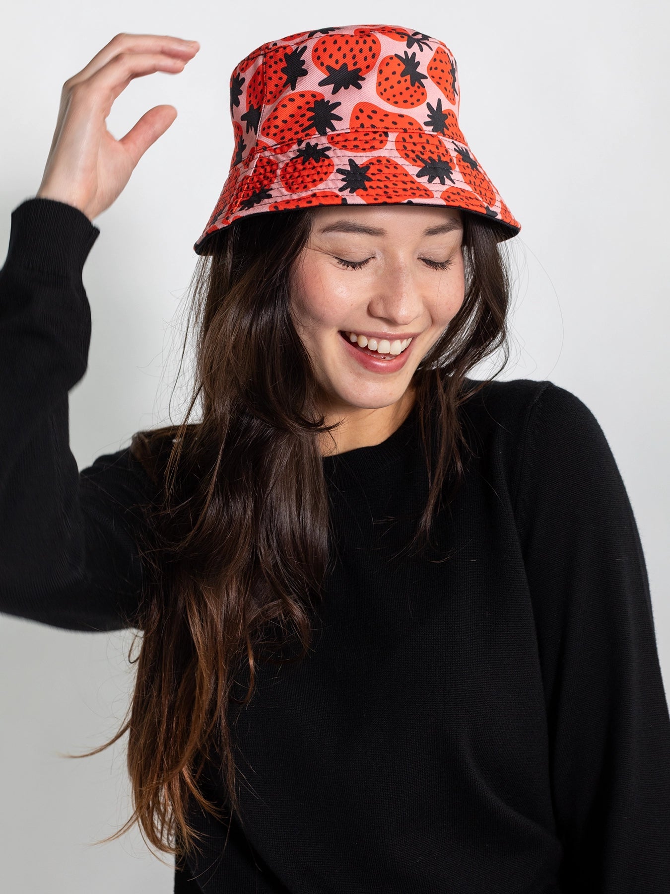 BERTA bucket hat Strawberry - Lesley Evers - 23 - HG100 - W3 - Best Seller - bucket hat