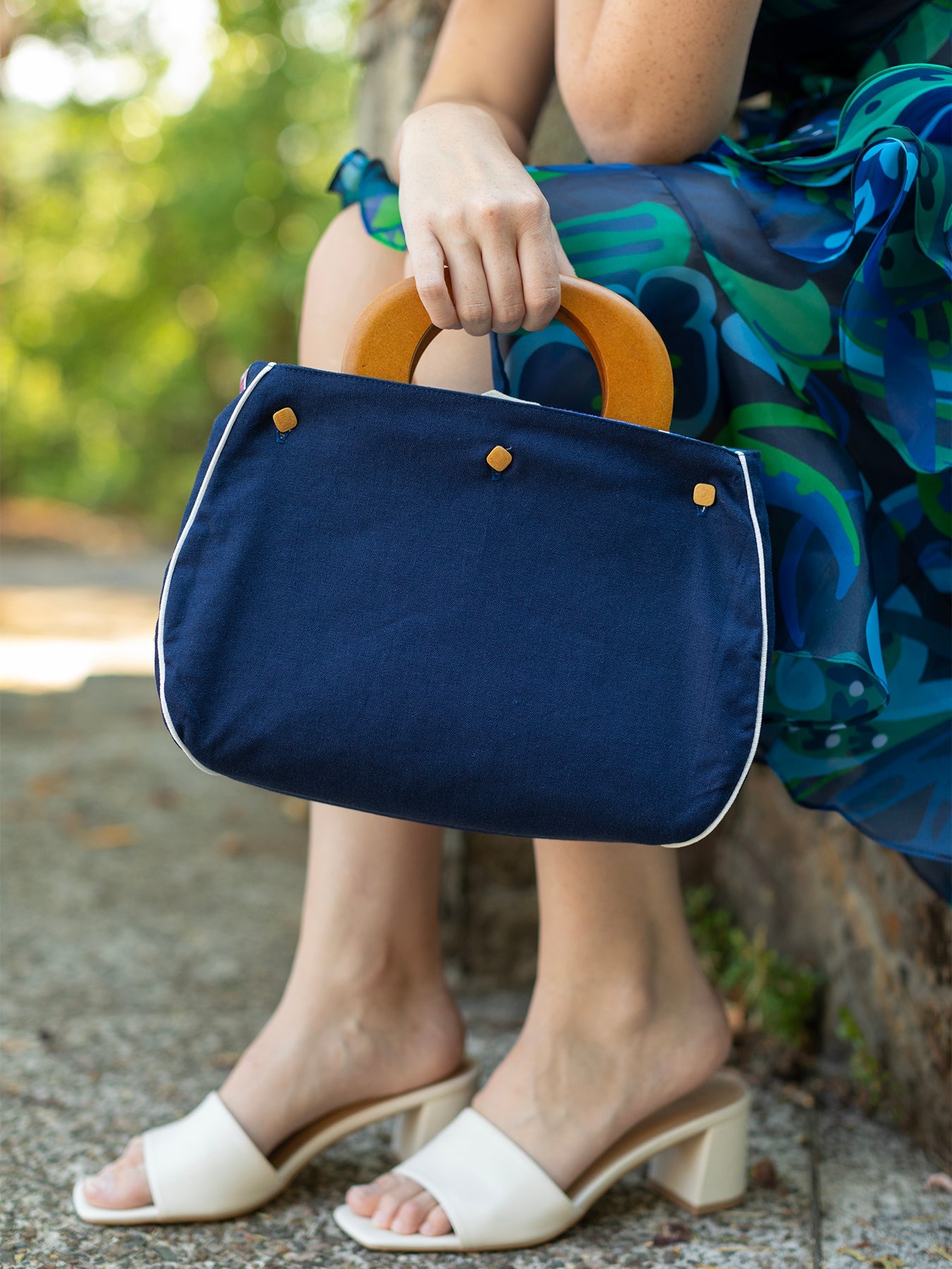 BAG COVER Sea Glass Blue & Navy – Lesley Evers