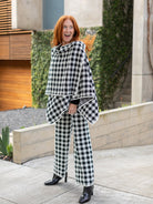 BRYNN cape Black and White Houndstooth - Lesley Evers - cape - cotton - knit