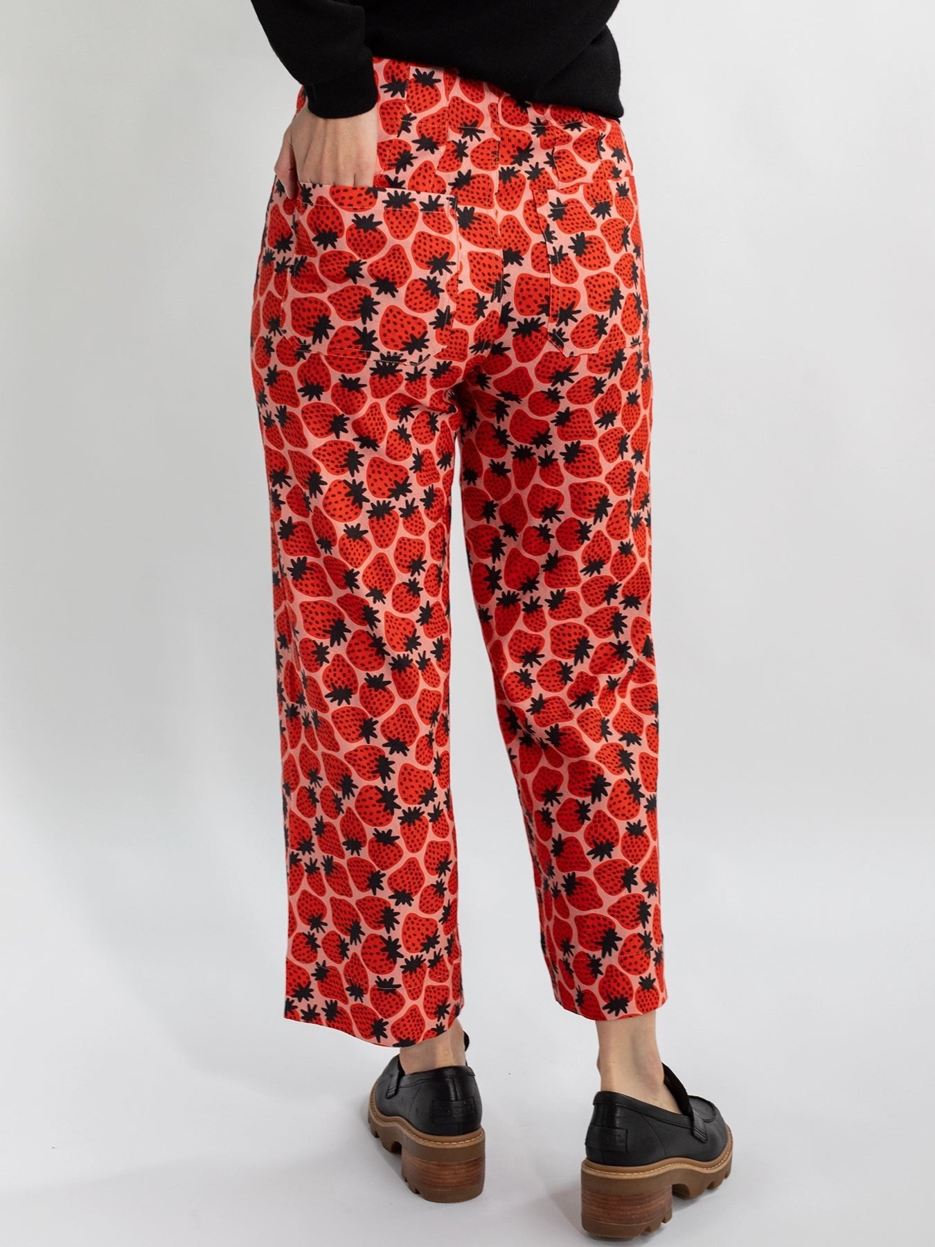 DANA pant Strawberries - Lesley Evers - Black - black pants - dana