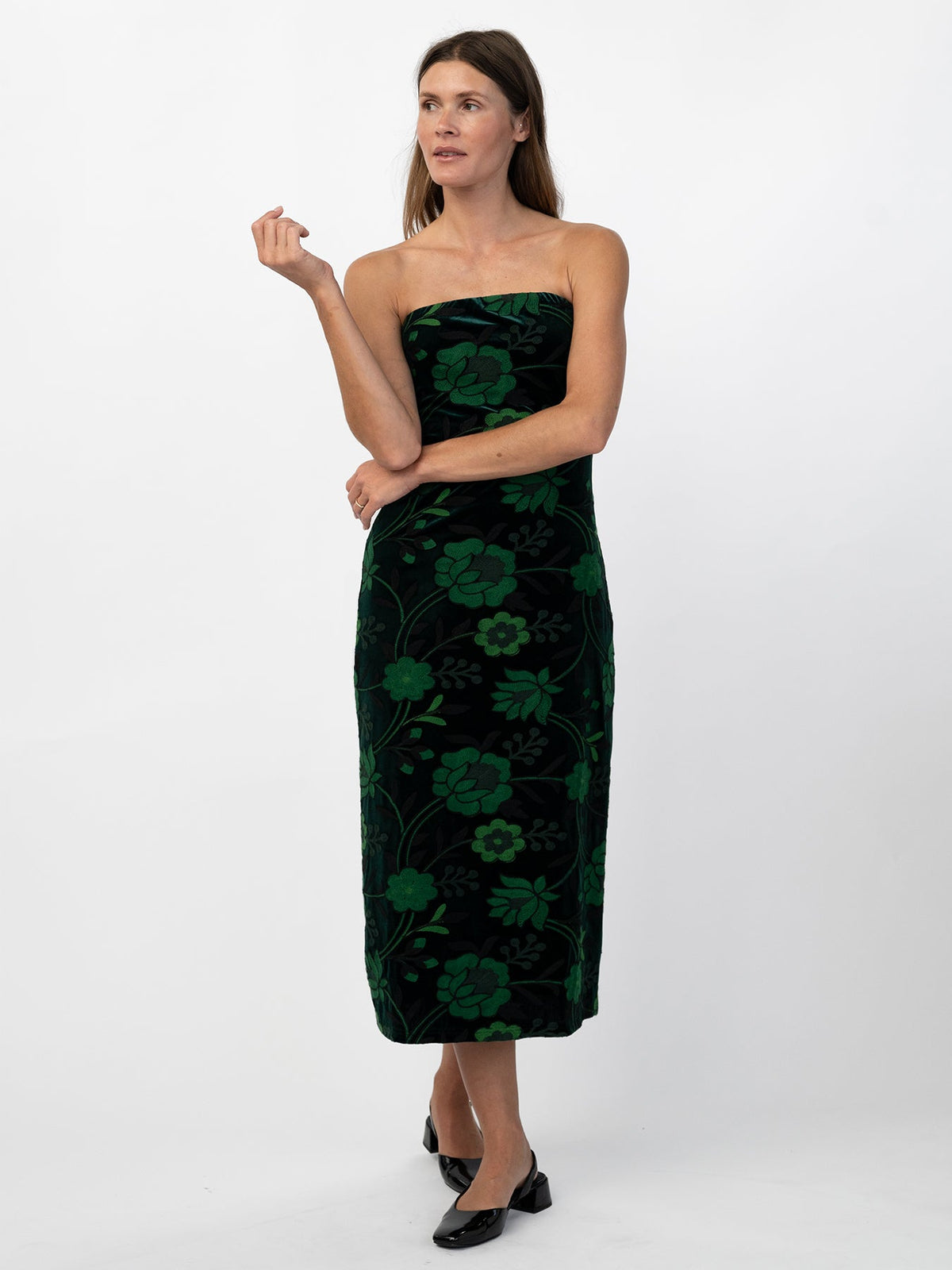 DANIKA dress Embroidered Velvet Green - Lesley Evers-Black-Dress-Shop