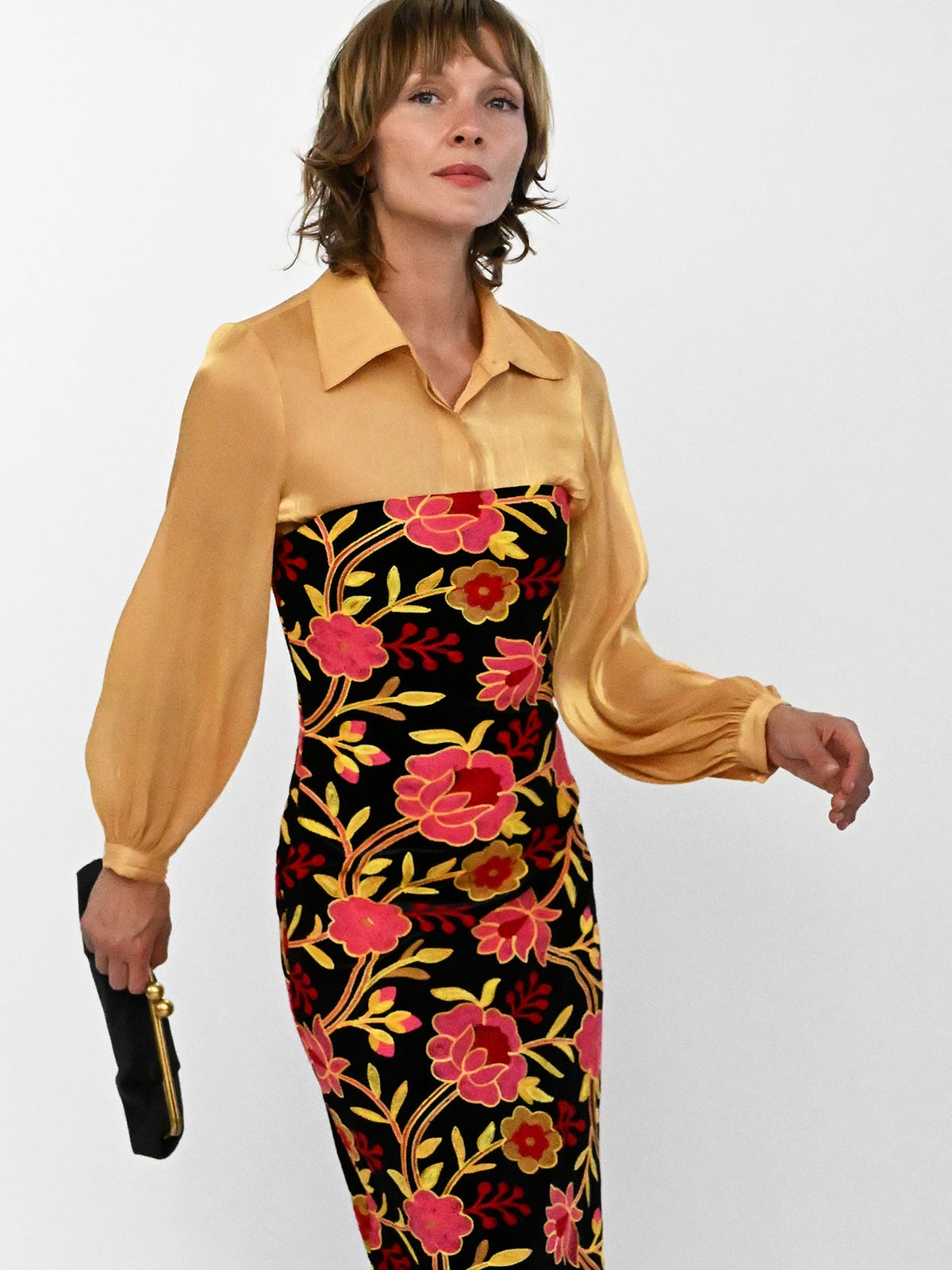 DANIKA dress Embroidered Velvet Pink - Lesley Evers-Black-Dress-Shop