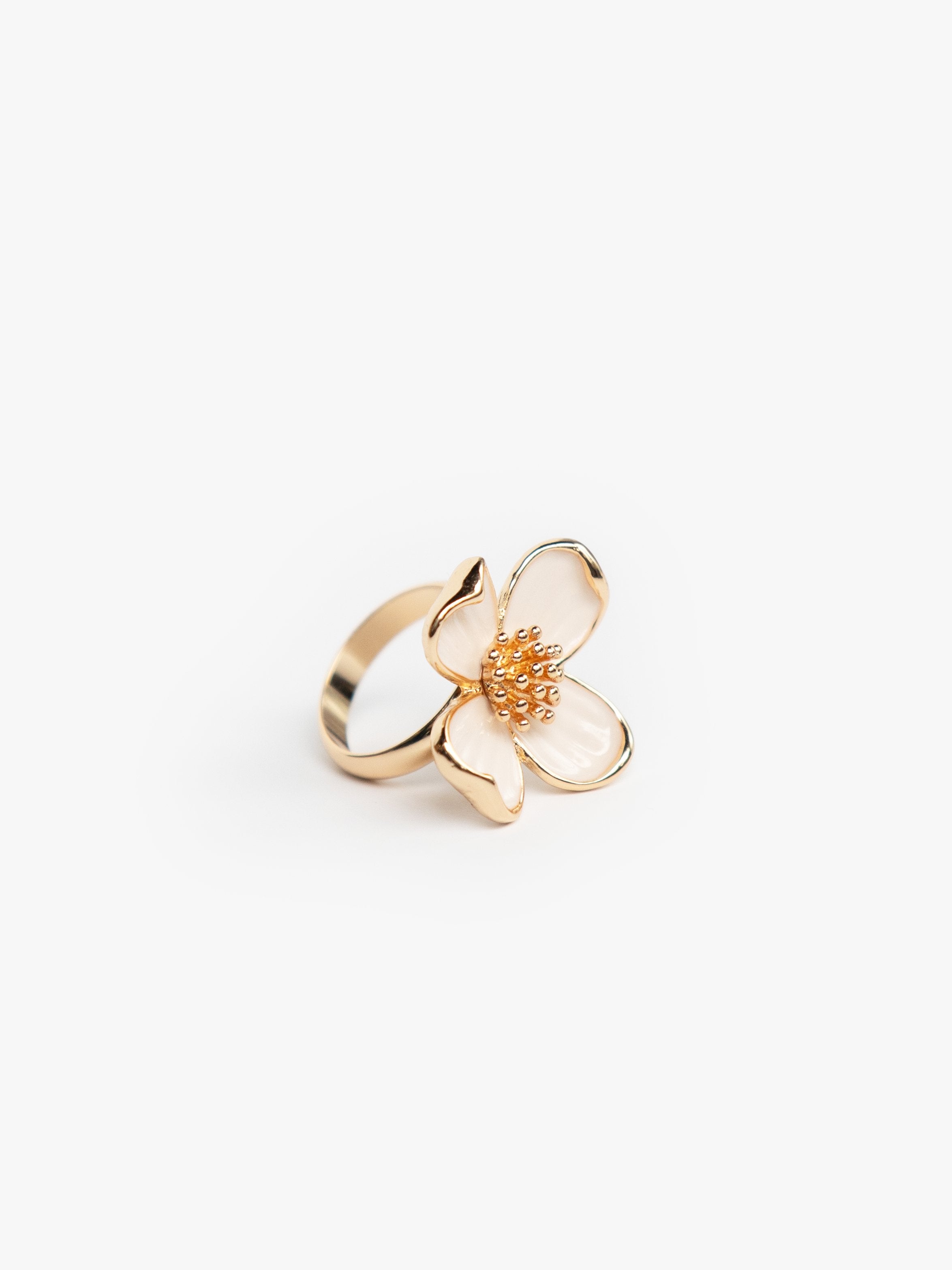 DOGWOOD Cocktail Ring - Lesley Evers - Accessories - accessory - Shop