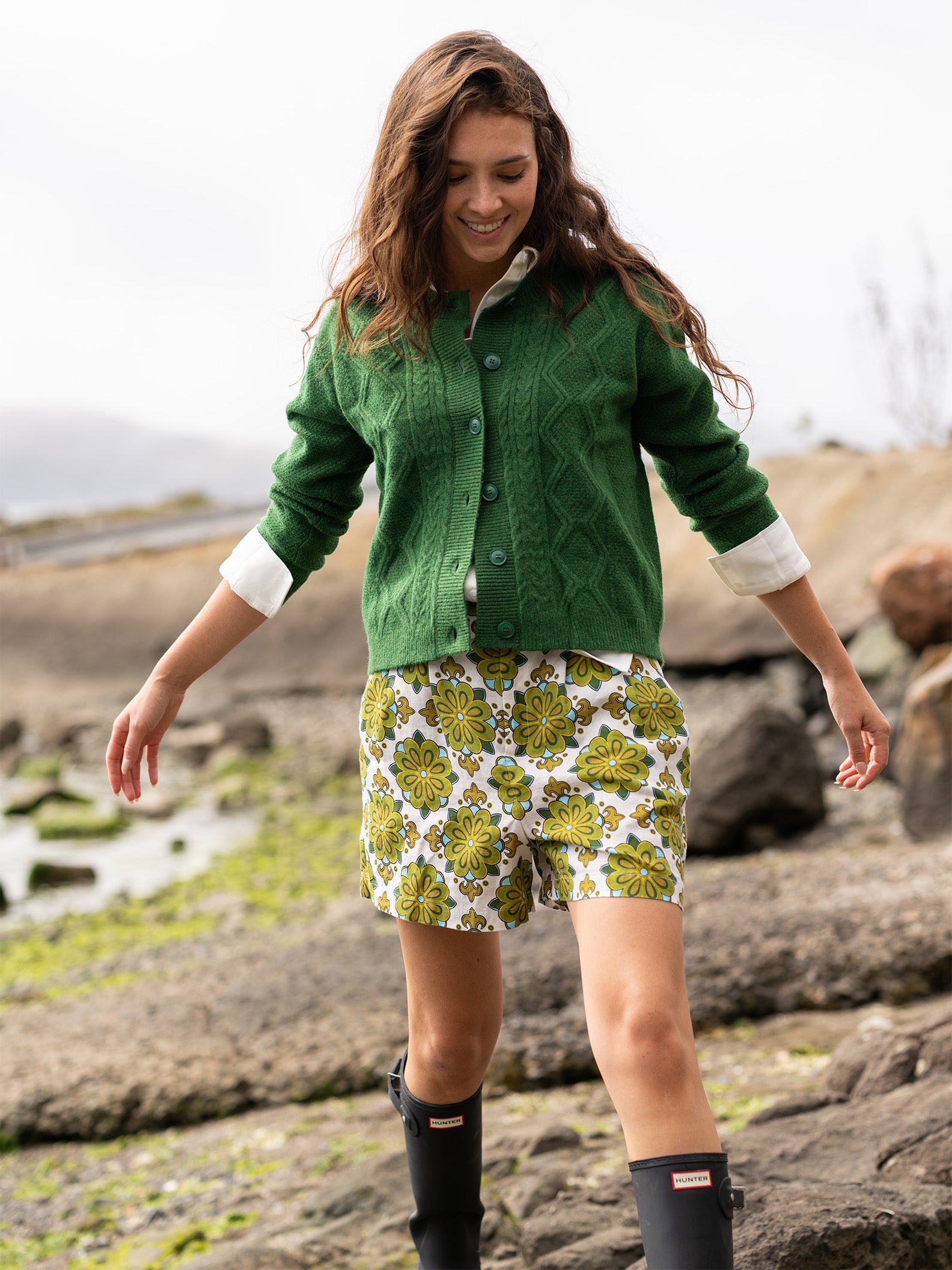 EMMA cardigan Green - Lesley Evers - cardigan - dinner with friends - emma