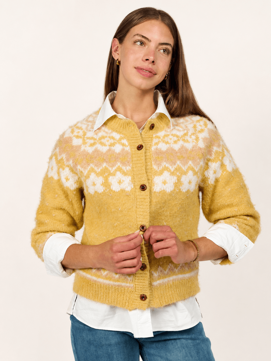 HAZEL cardigan Yellow - Lesley Evers-cardigan-dinner with friends-emma