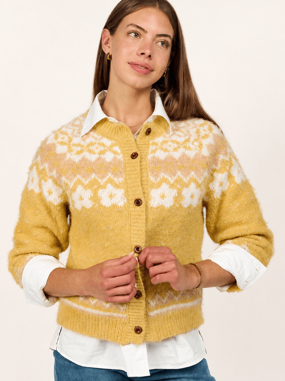 HAZEL cardigan Yellow - Lesley Evers-cardigan-dinner with friends-emma