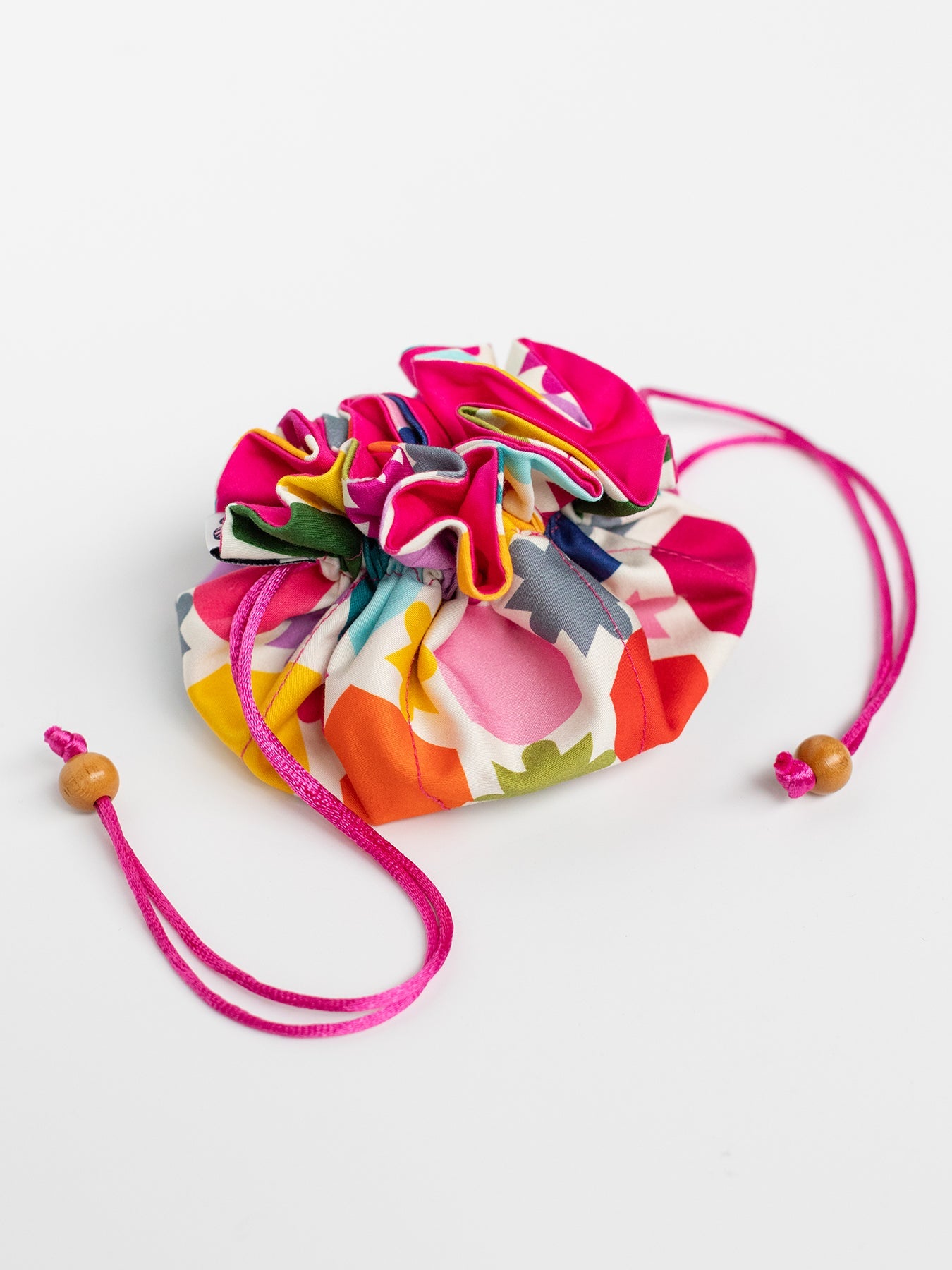 JOSIE jewelry pouch Carousel – Lesley Evers