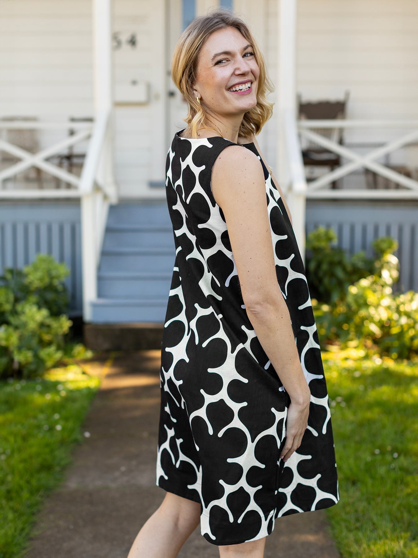 JUNIPER Black Fleurette - Lesley Evers - Black - Dress - juniper