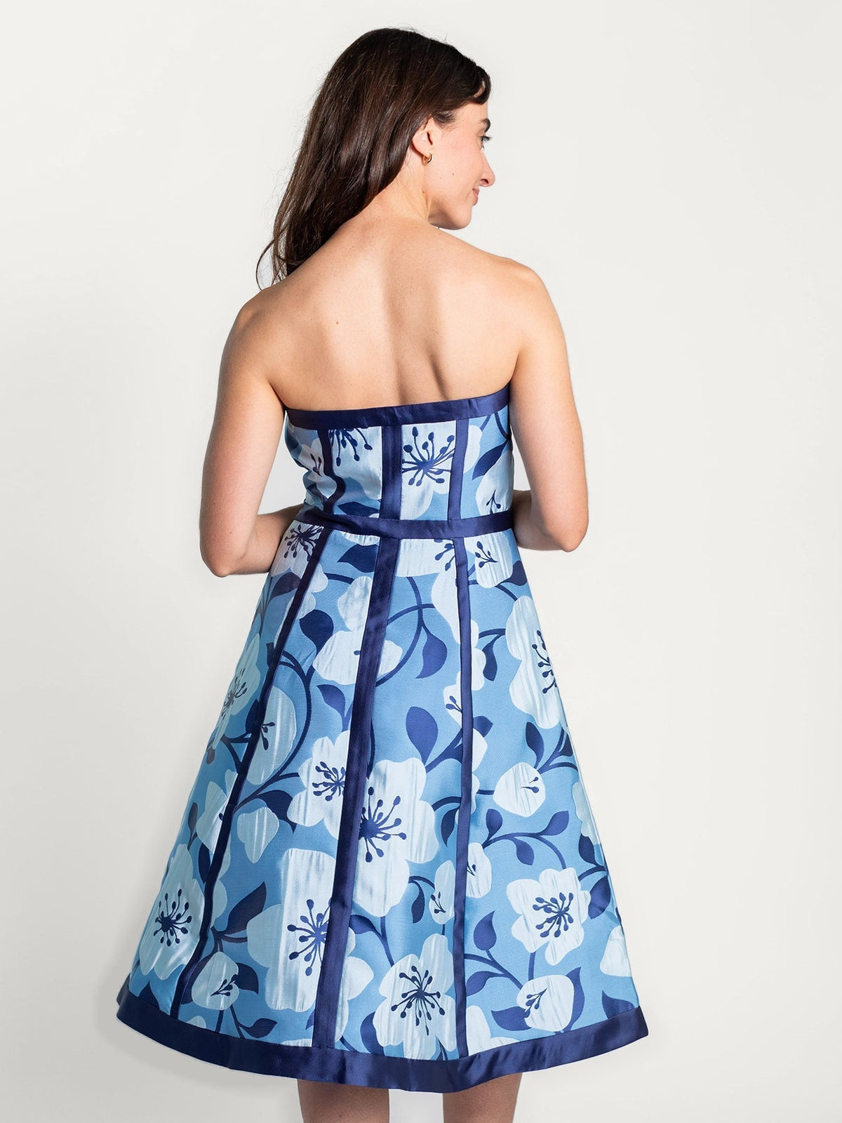 LILA dress Garden Wall Blue - Lesley Evers-Dress-gown-new
