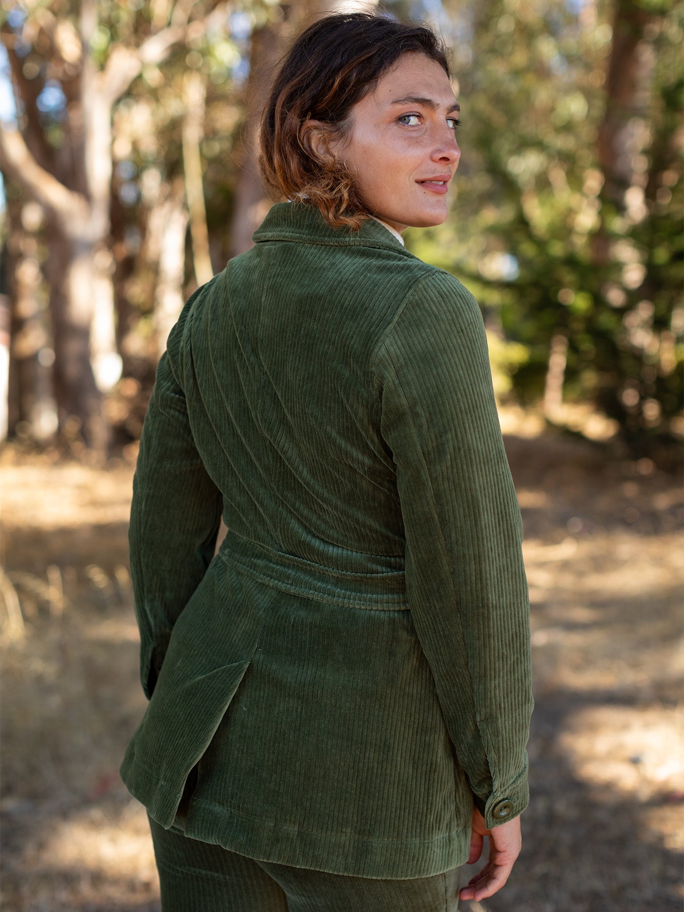 MORGAN coat Olive Corduroy – Lesley Evers