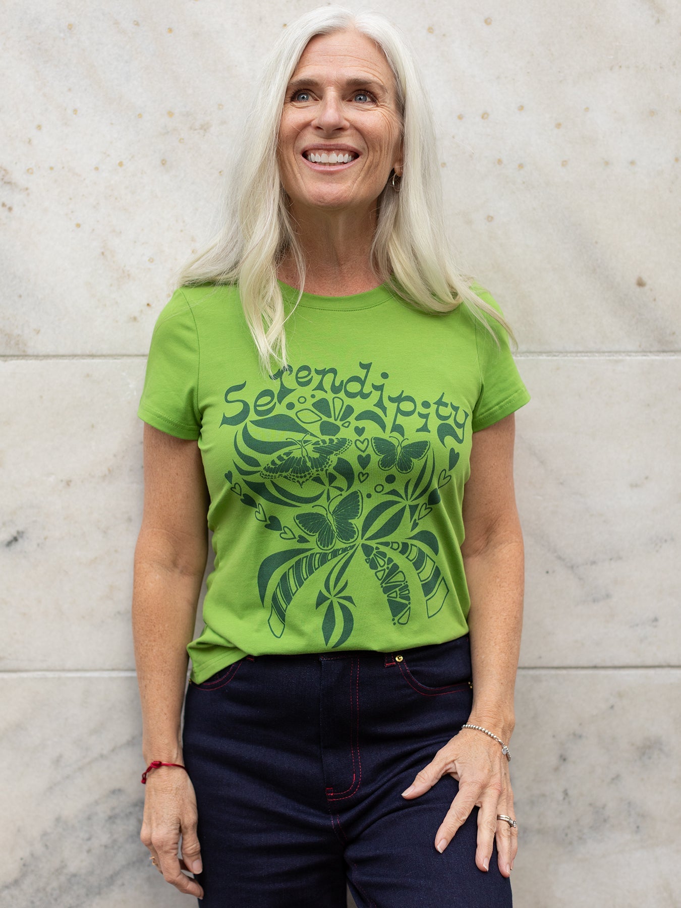 NELLIE graphic tee Serendipity Green - Lesley Evers - graphic - graphic tee - nellie