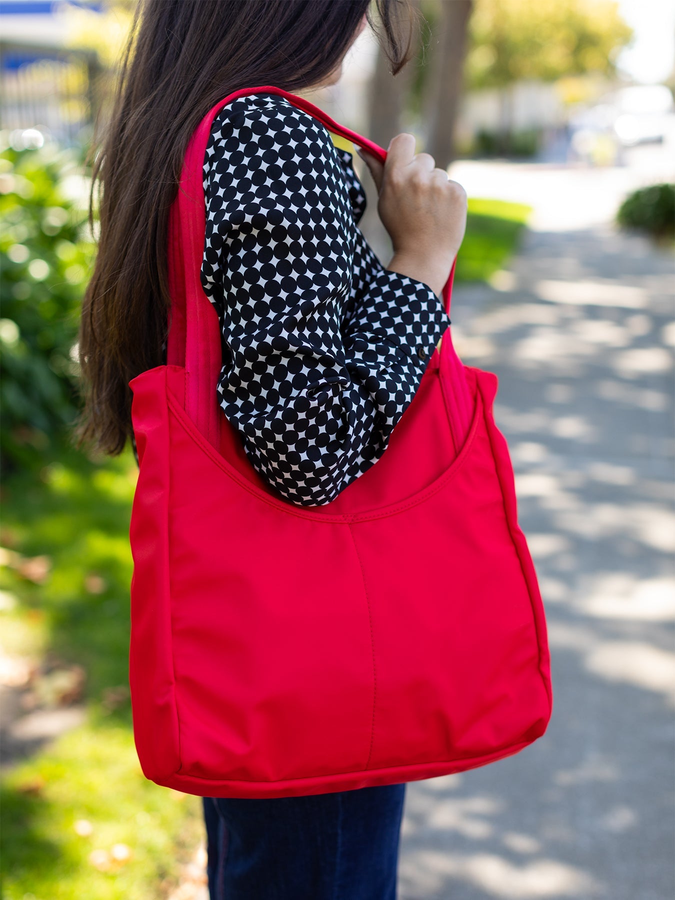 NORA tote Red – Lesley Evers
