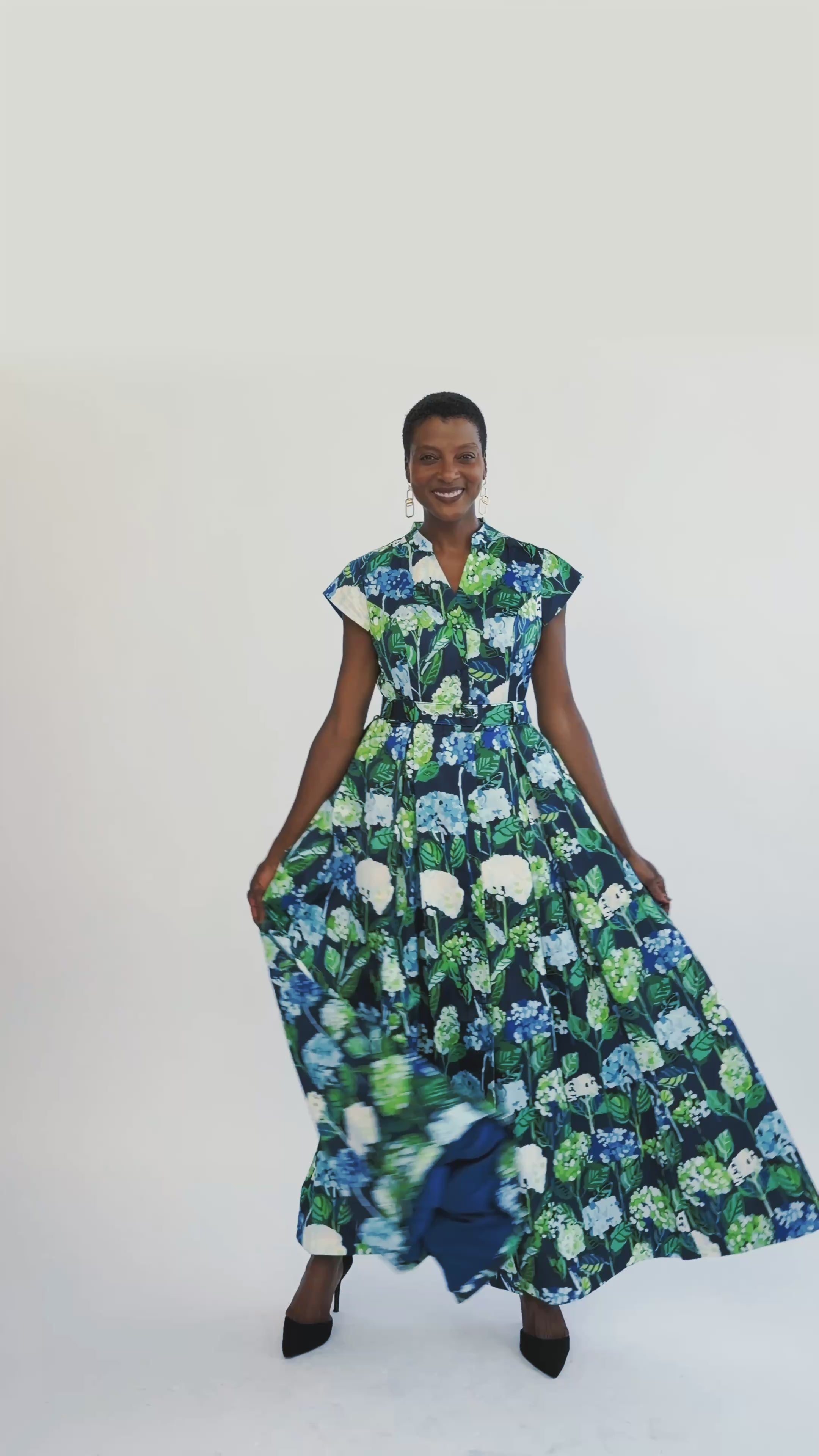 MADELEINE dress Hydrangea Navy – Lesley Evers