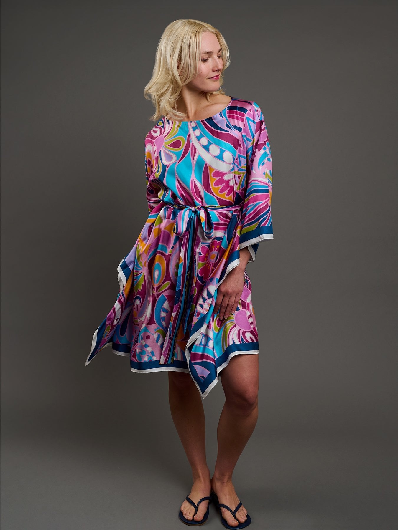 SERENA silk caftan Shakalaka Lilac - Lesley Evers - chic silk - lavendar - lavender