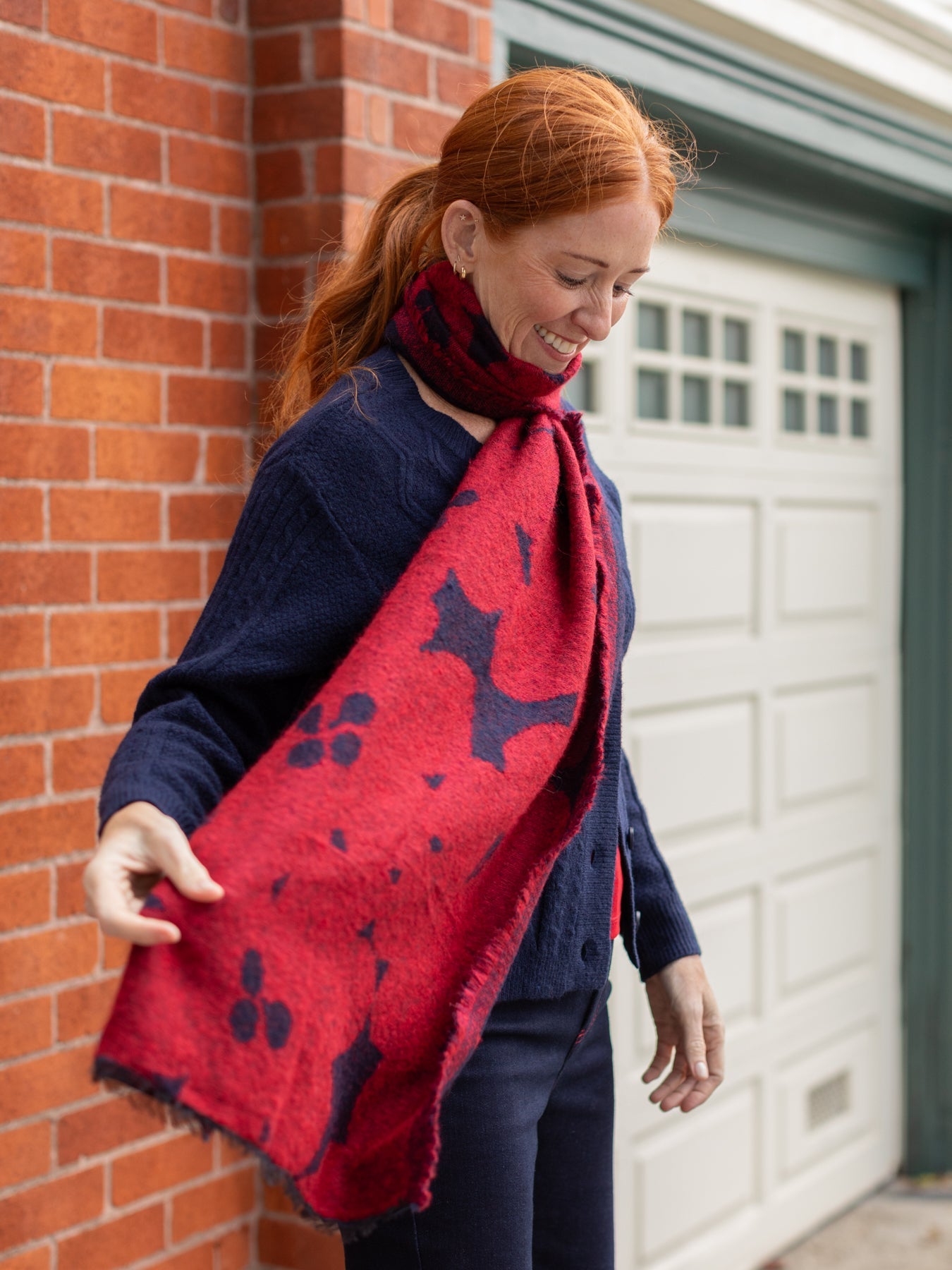 SHANNON scarf Jumbo Blooms Red and Navy - Lesley Evers - Accessories - gifts under $75 - Jumbo blooms