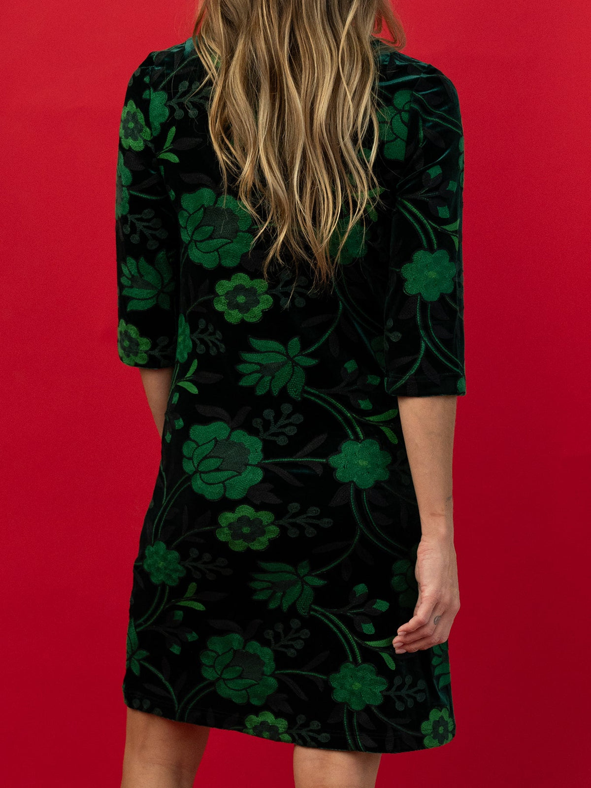 VERONICA dress Embroidered Velvet Green - Lesley Evers-Black-Dress-Shop